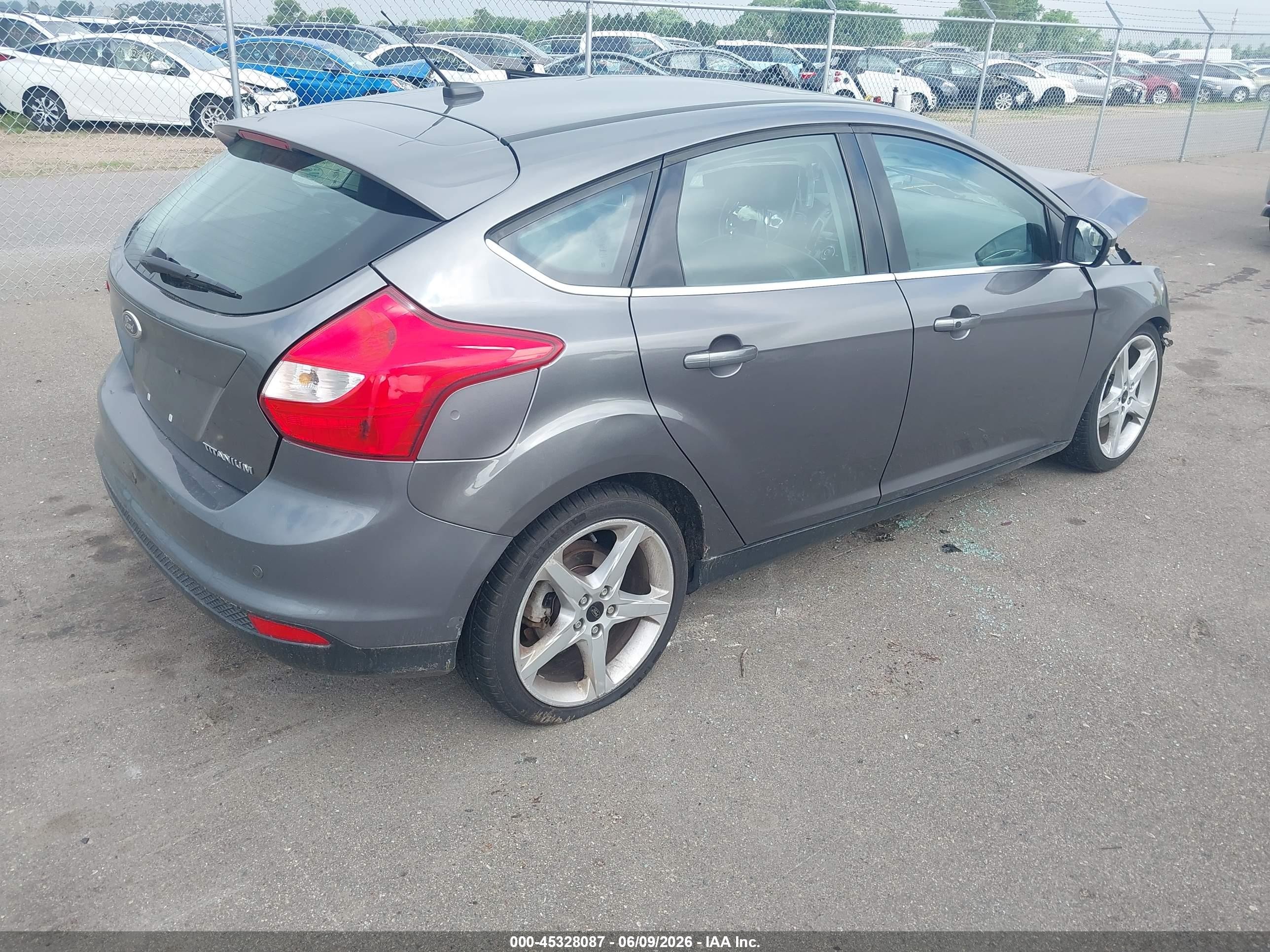 2012 Ford Focus Titanium Gray vin: 1FAHP3N24CL292691