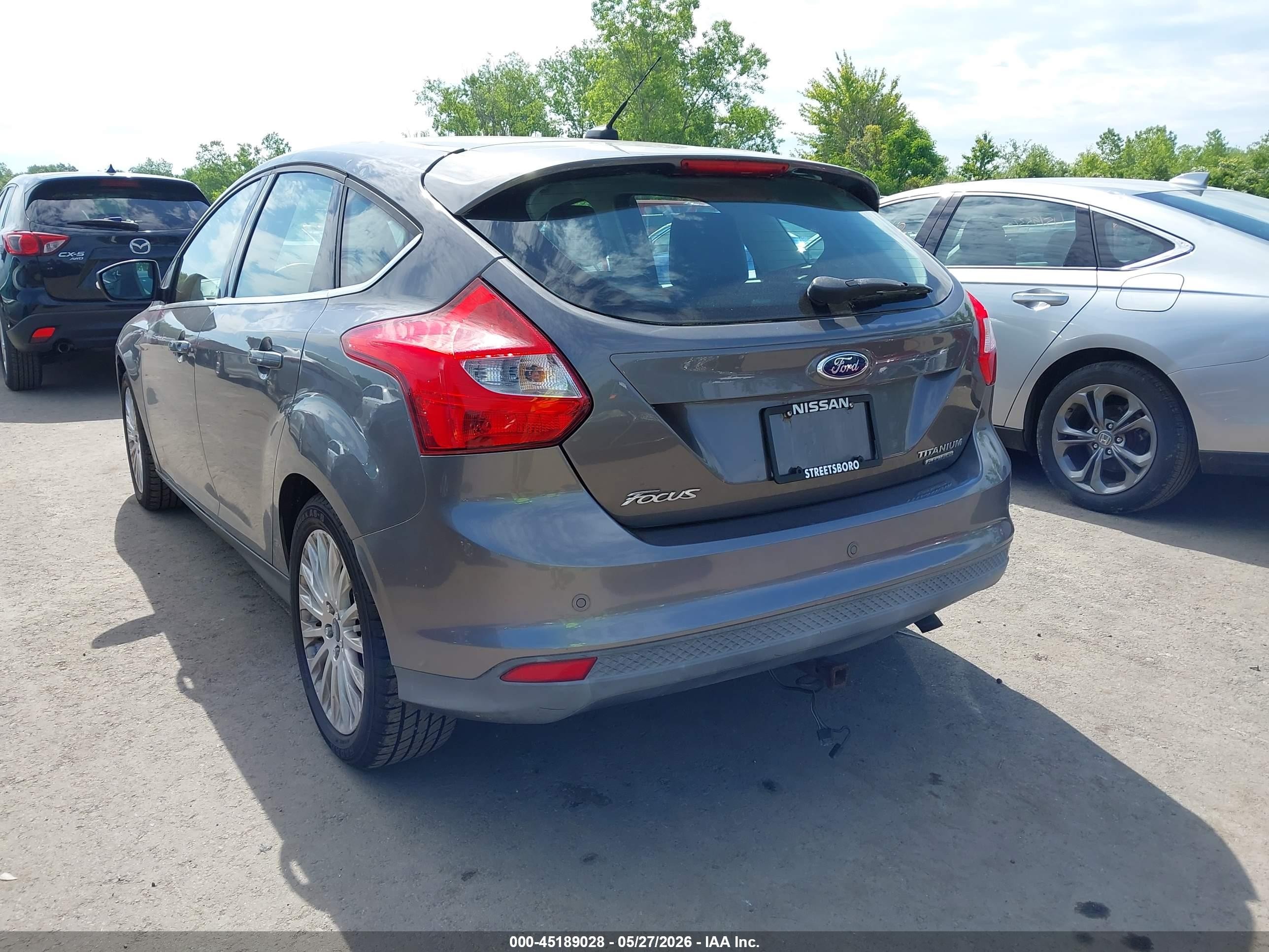 2012 Ford Focus Titanium Gray vin: 1FAHP3N24CL366238