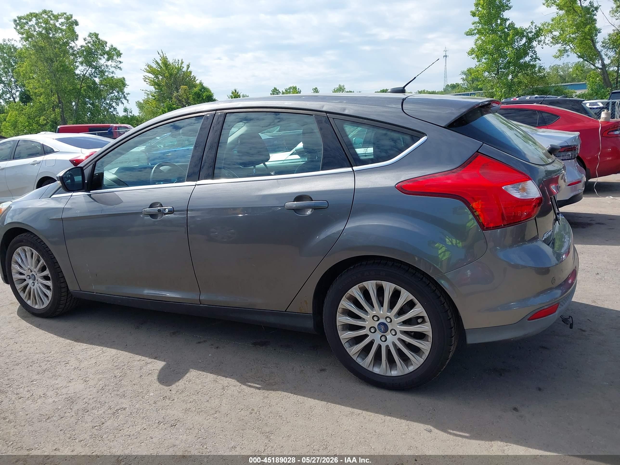 2012 Ford Focus Titanium Gray vin: 1FAHP3N24CL366238