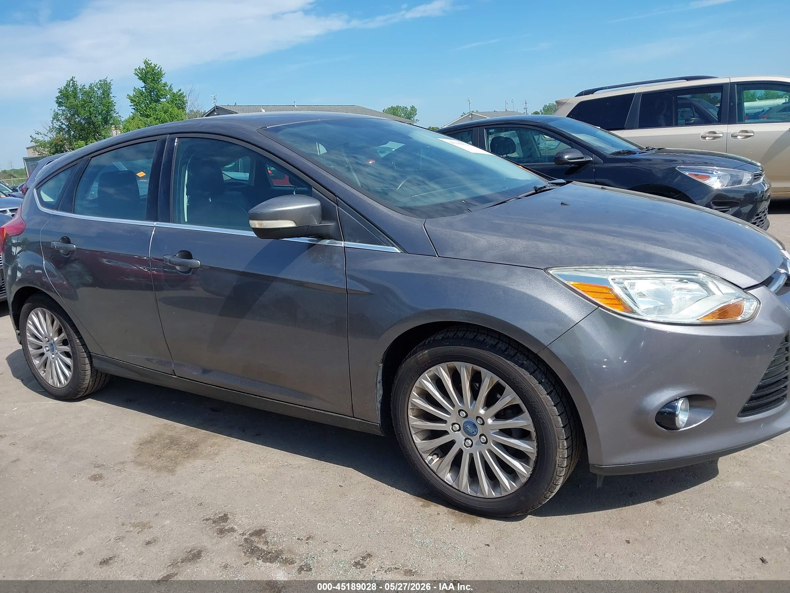 2012 Ford Focus Titanium Gray vin: 1FAHP3N24CL366238