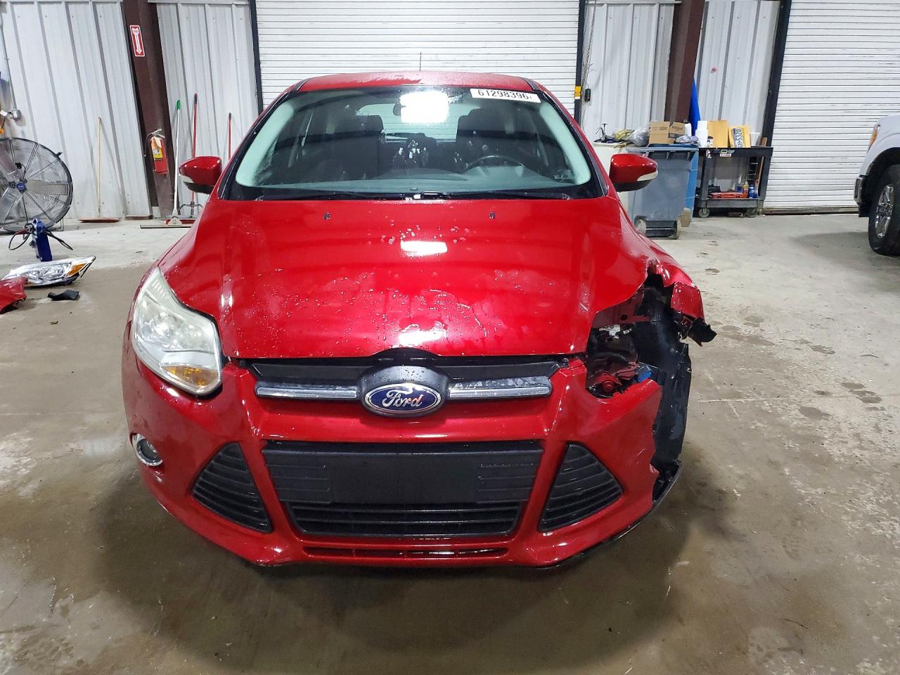 2012 Ford Focus Titanium Красный vin: 1FAHP3N24CL453265
