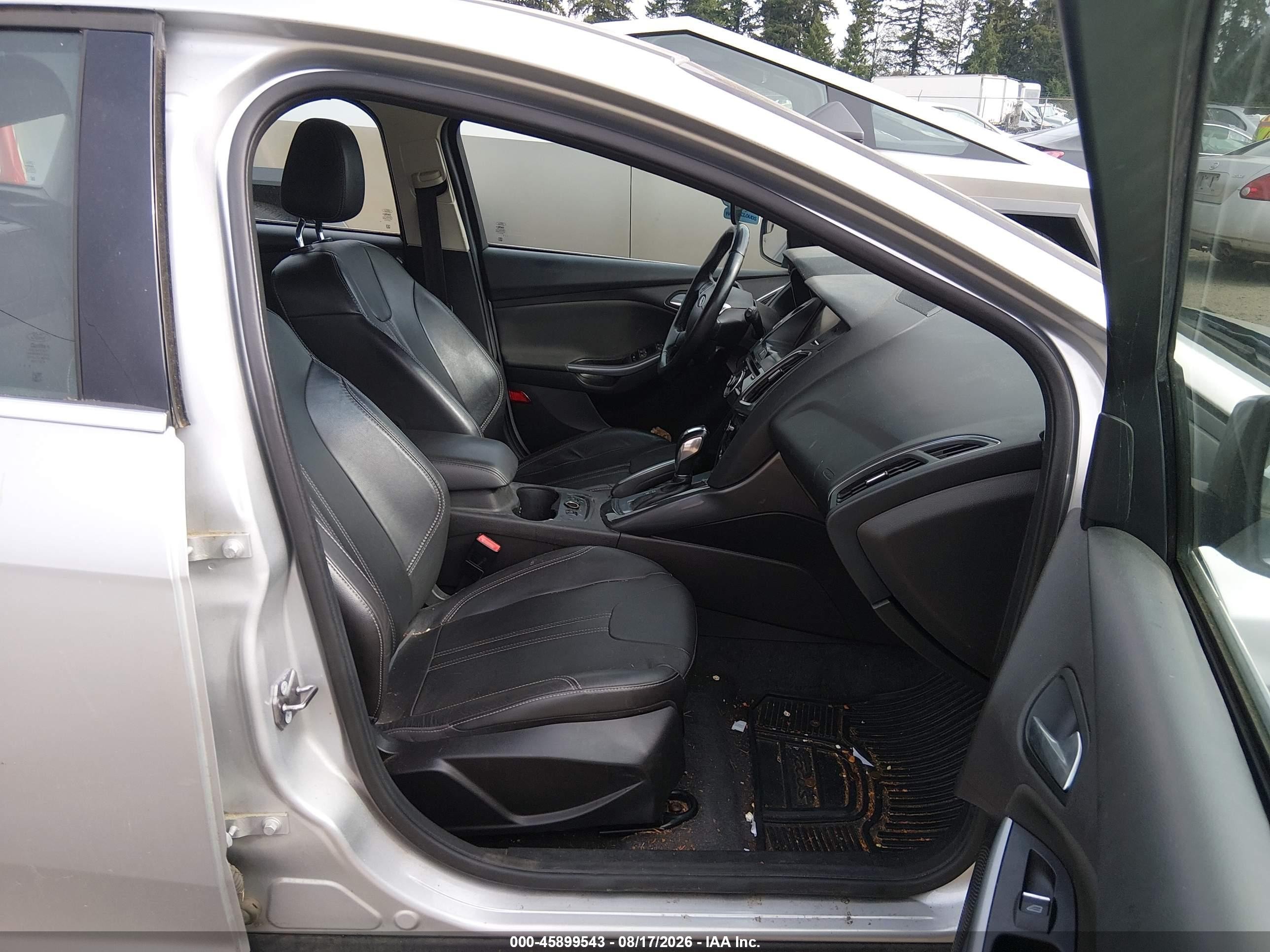 2012 Ford Focus Titanium Silver vin: 1FAHP3N25CL227588