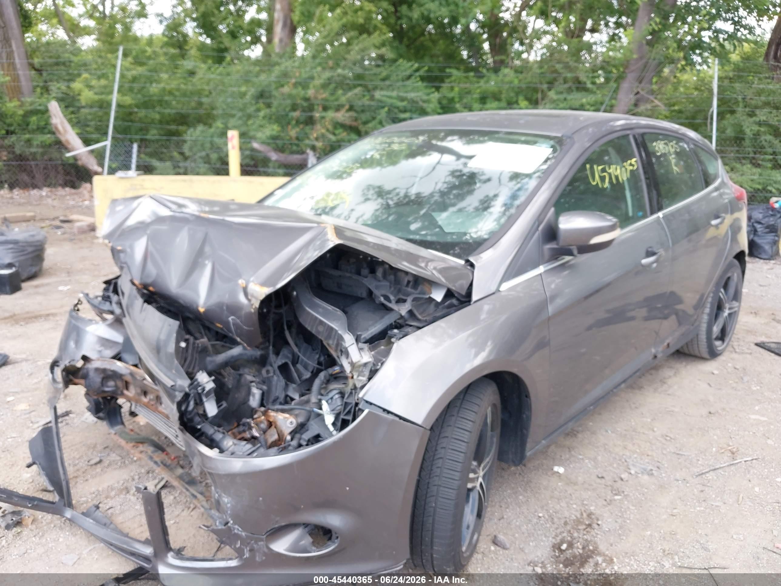 2012 Ford Focus Titanium Gray vin: 1FAHP3N25CL385705