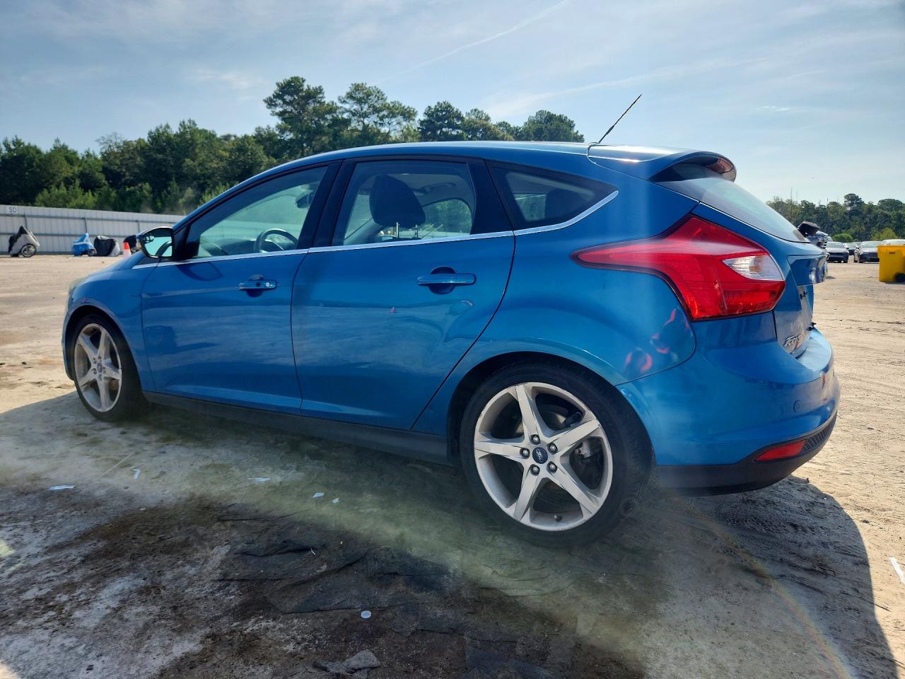 2012 Ford Focus Titanium Blue vin: 1FAHP3N25CL389964