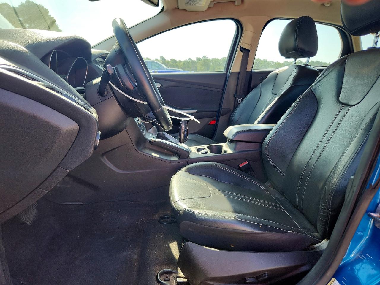 2012 Ford Focus Titanium Blue vin: 1FAHP3N25CL389964