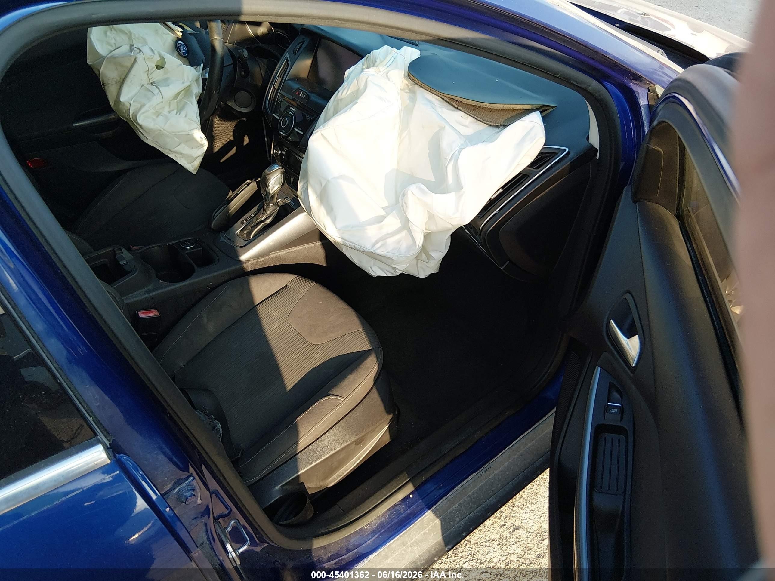 2012 Ford Focus Titanium Blue vin: 1FAHP3N25CL413583