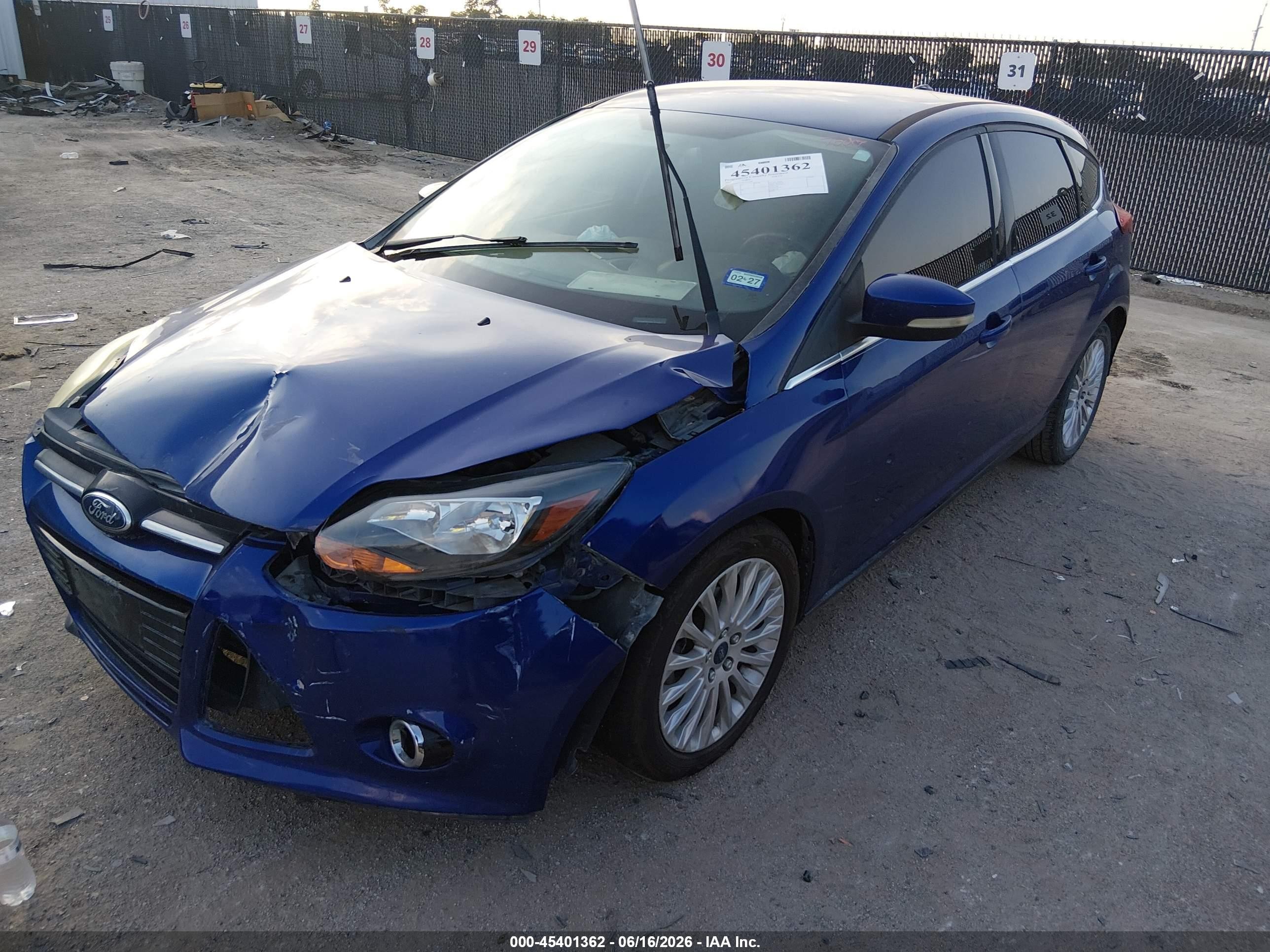 2012 Ford Focus Titanium Blue vin: 1FAHP3N25CL413583