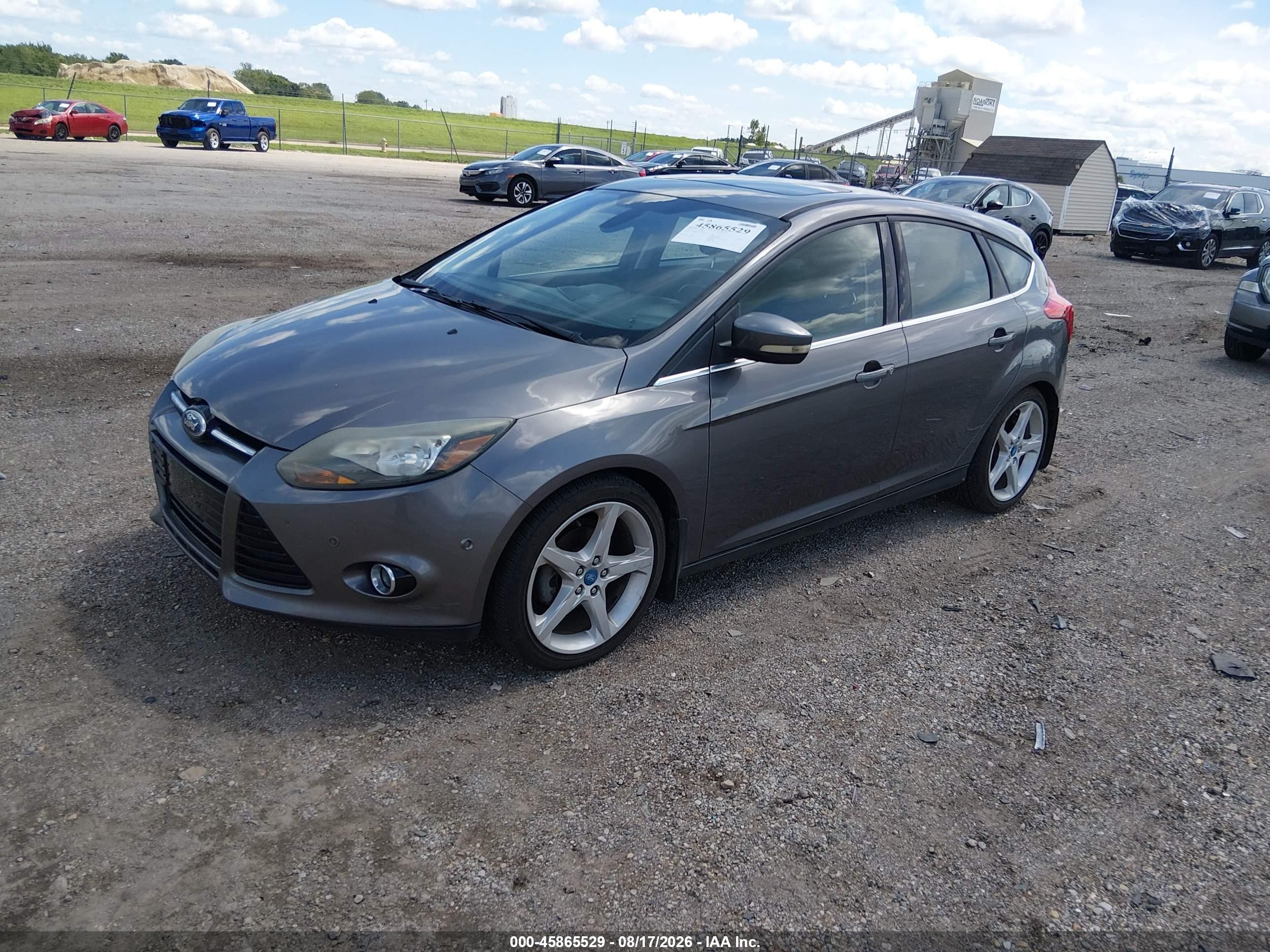 2012 Ford Focus Titanium Серый vin: 1FAHP3N26CL160662