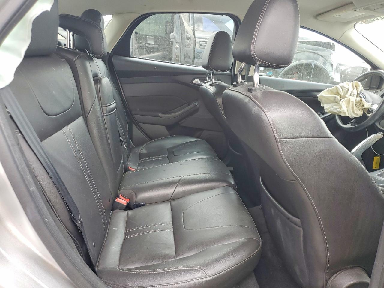 2012 Ford Focus Titanium Silver vin: 1FAHP3N26CL302475