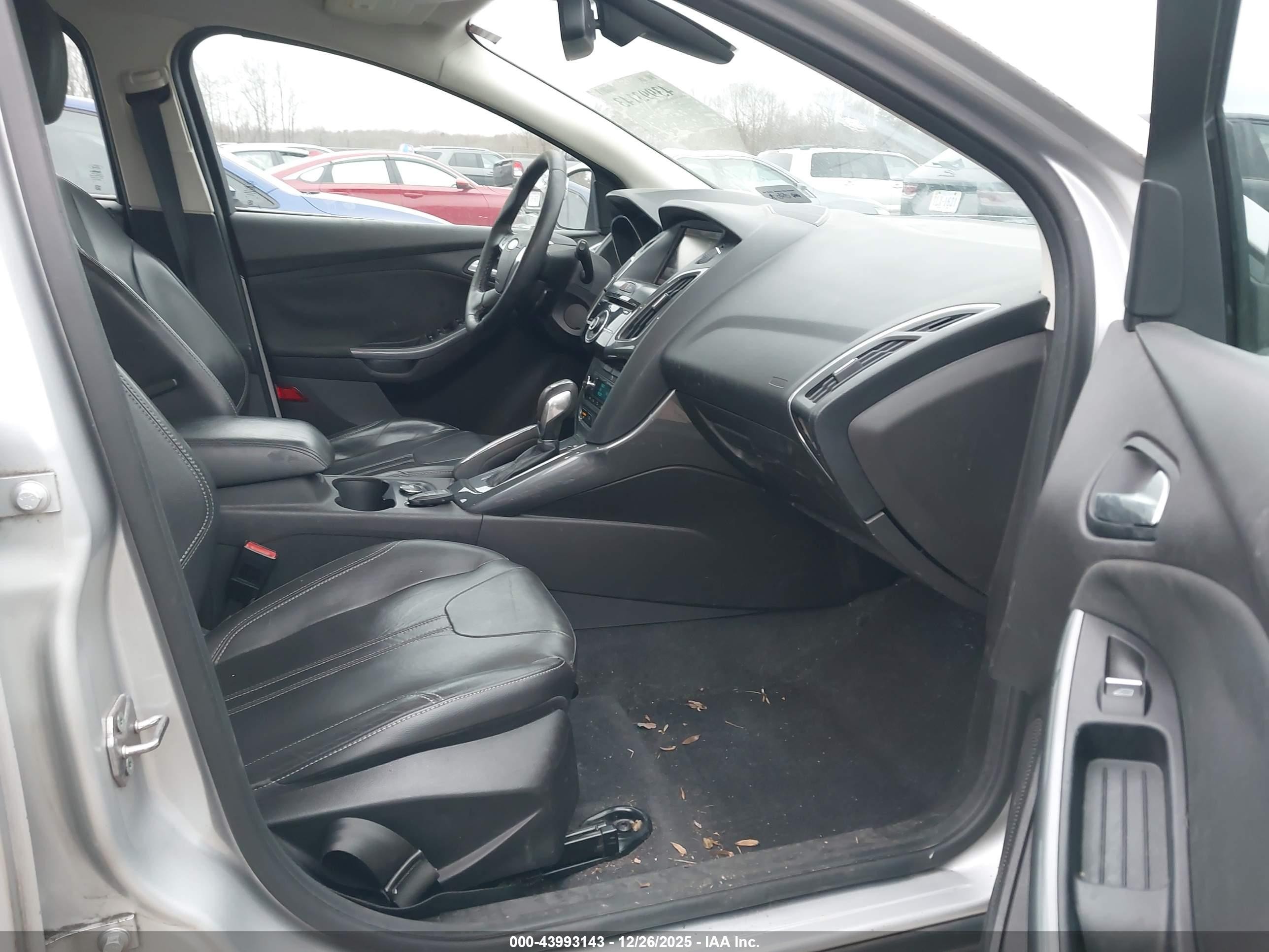 2012 Ford Focus Titanium Silver vin: 1FAHP3N26CL308955