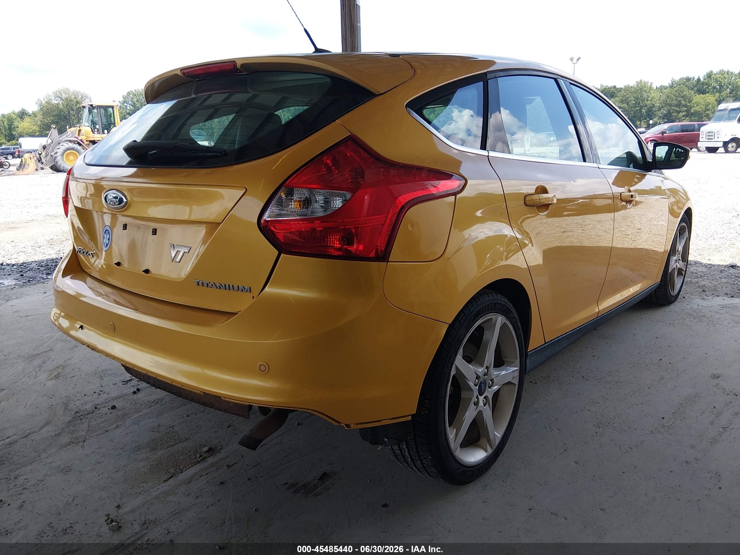2012 Ford Focus Titanium Yellow vin: 1FAHP3N26CL323312