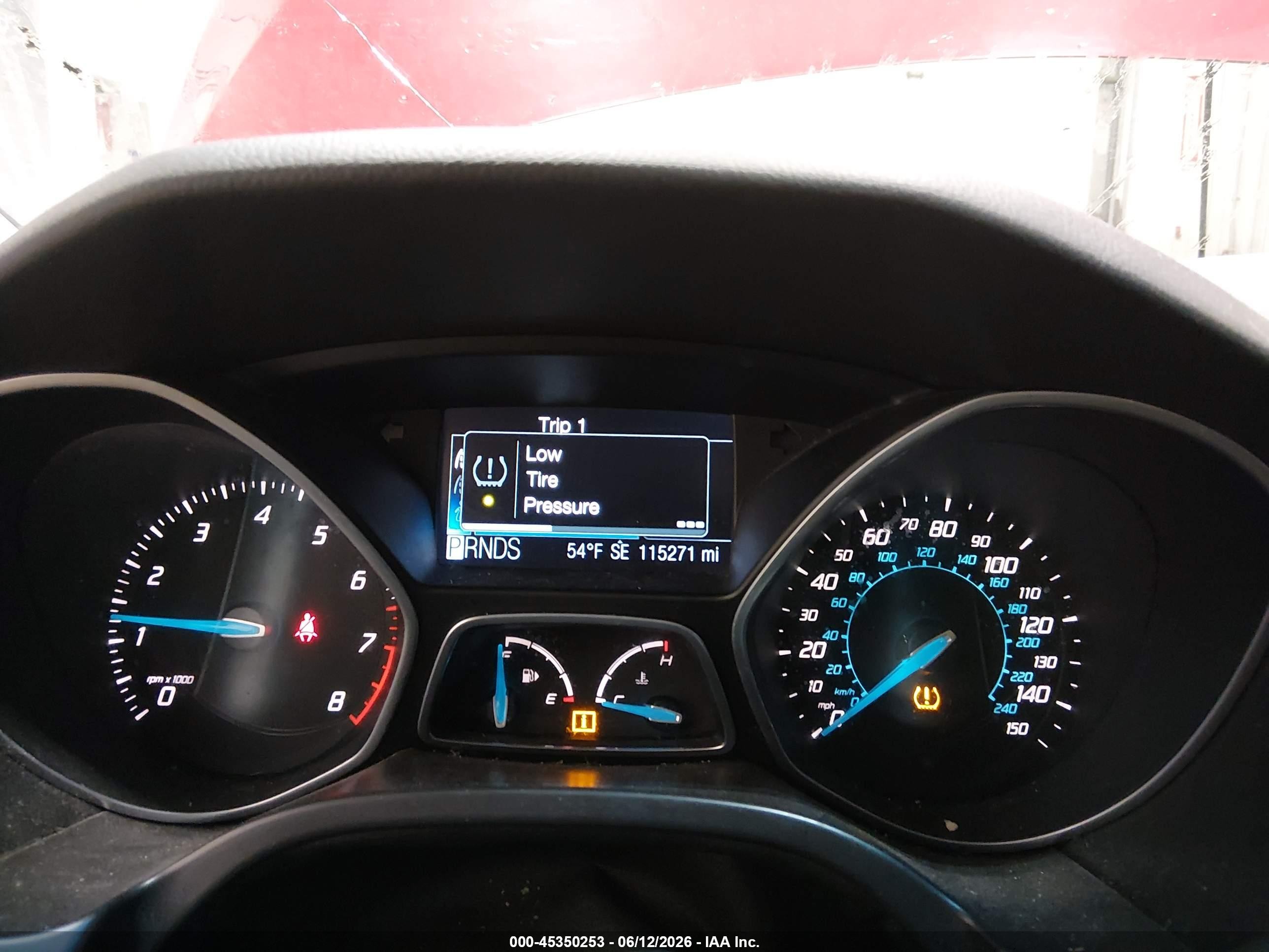 2012 Ford Focus Titanium Красный vin: 1FAHP3N27CL100213