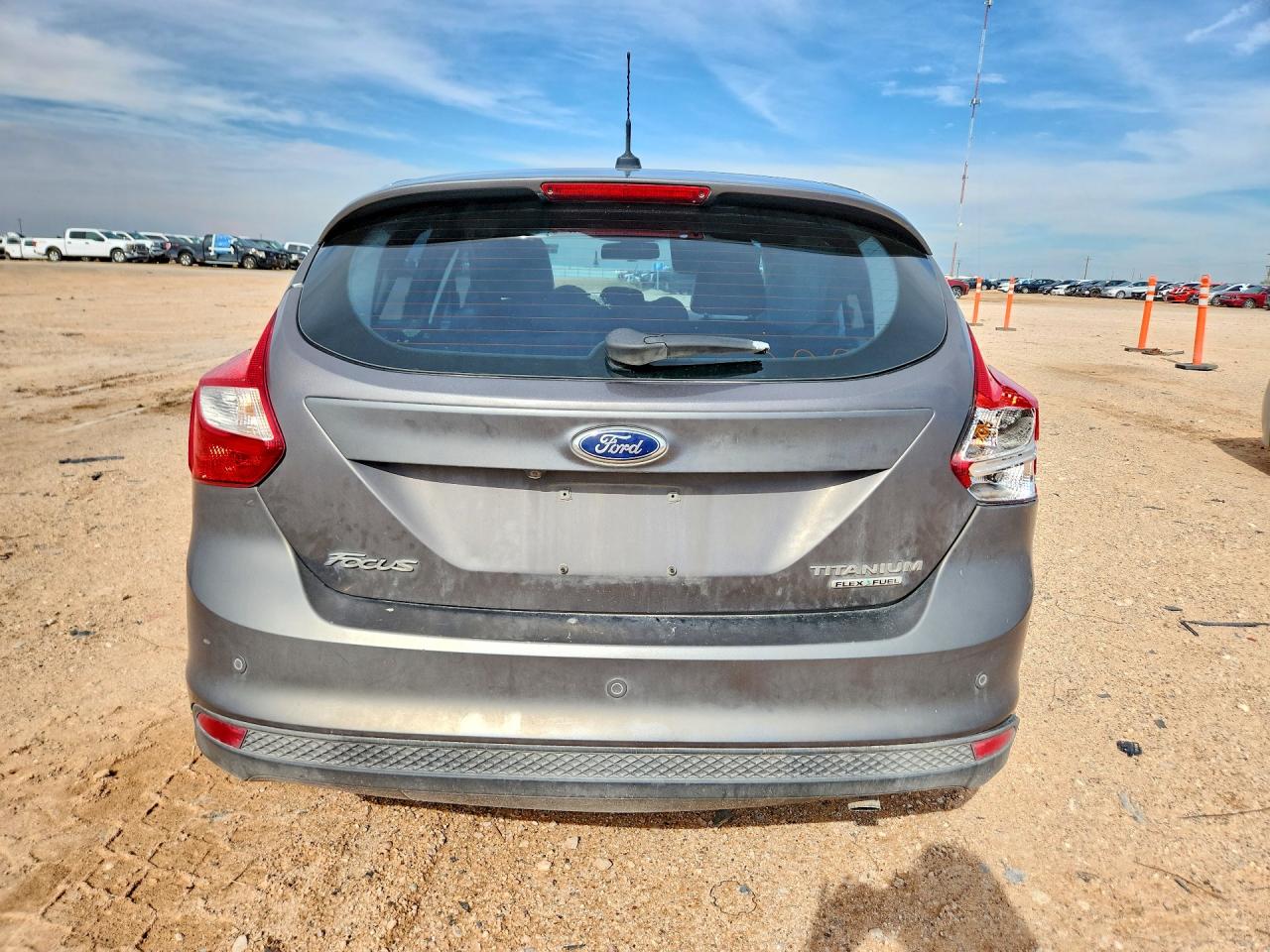 2012 Ford Focus Titanium Gray vin: 1FAHP3N27CL400172