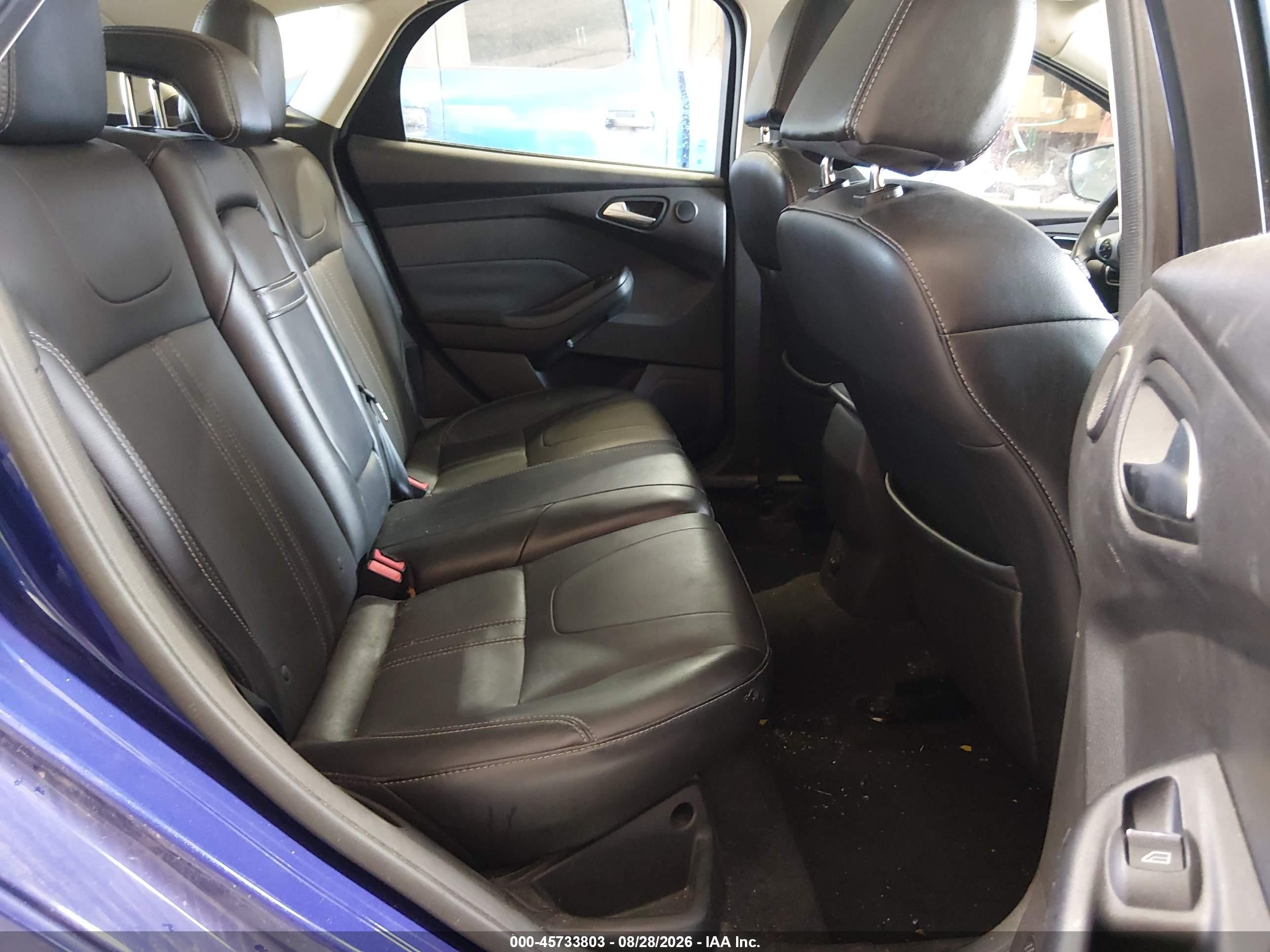 2012 Ford Focus Titanium Синий vin: 1FAHP3N27CL408689