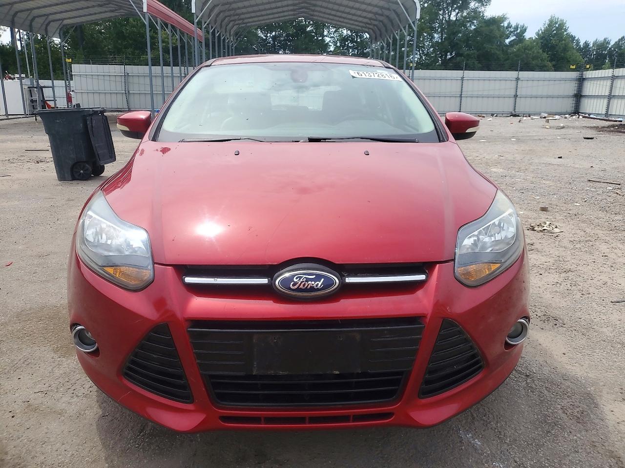 2012 Ford Focus Titanium Red vin: 1FAHP3N27CL461540