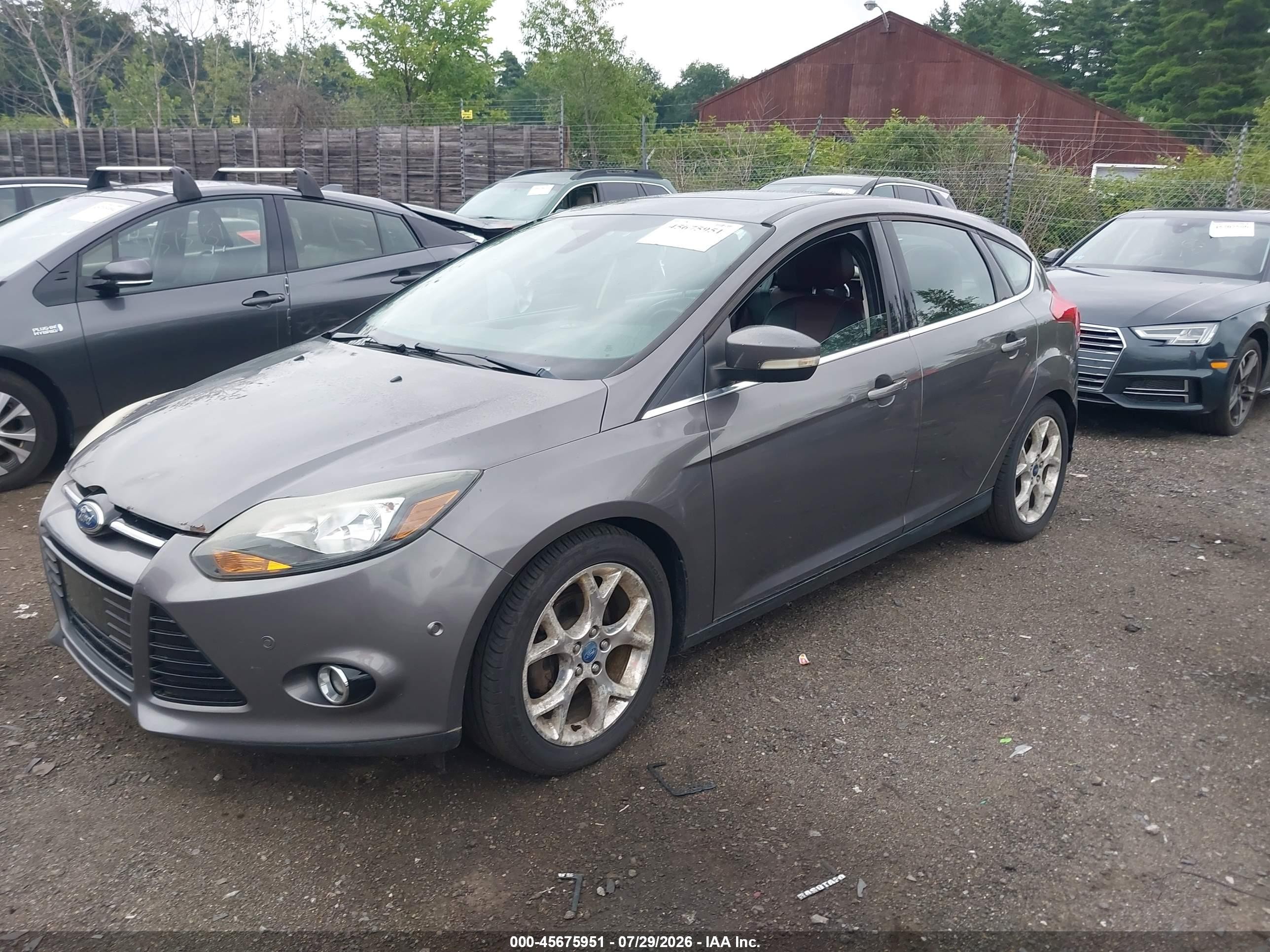 2012 Ford Focus Titanium Gray vin: 1FAHP3N28CL223650