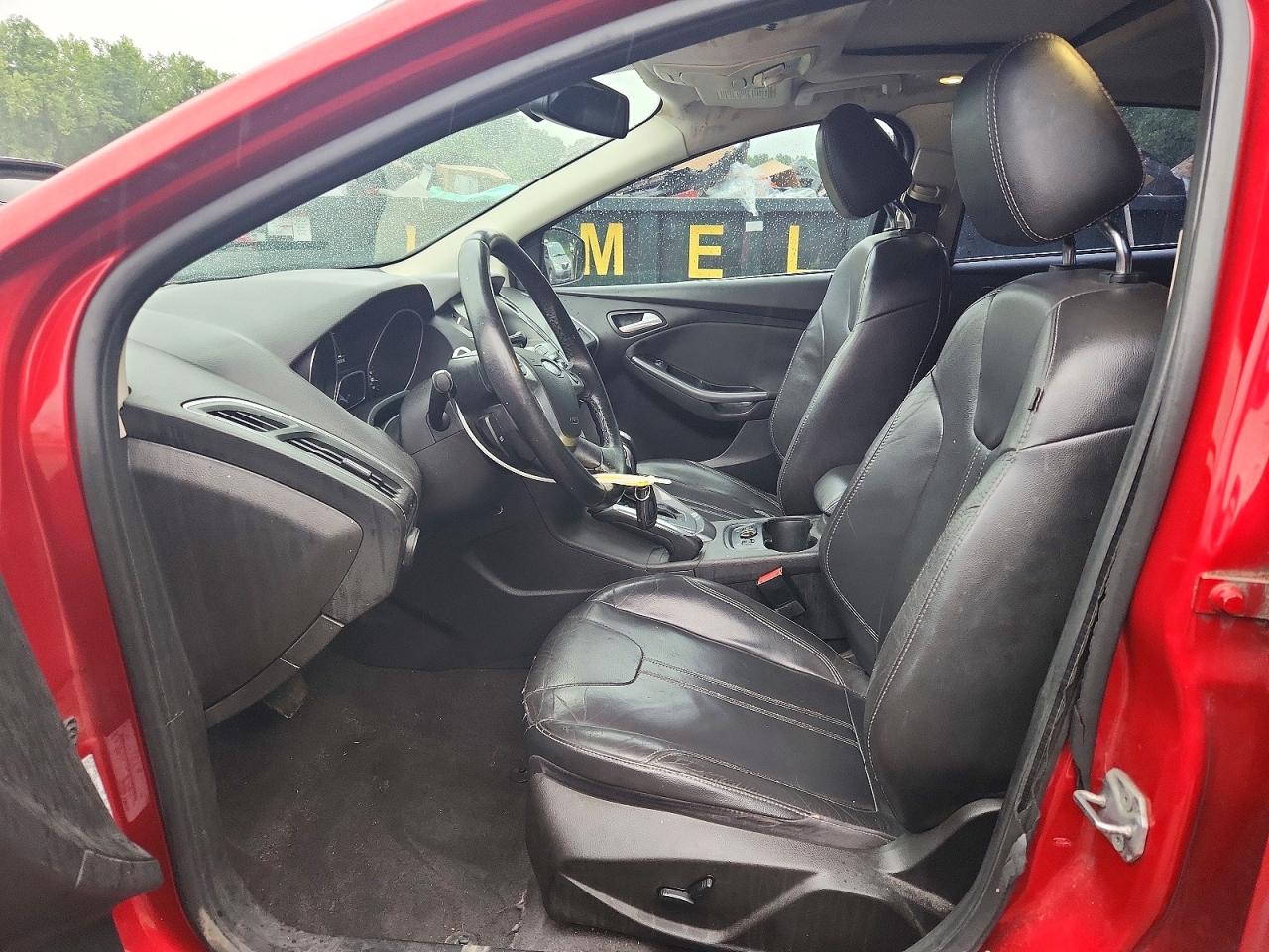 2012 Ford Focus Titanium Red vin: 1FAHP3N28CL253649