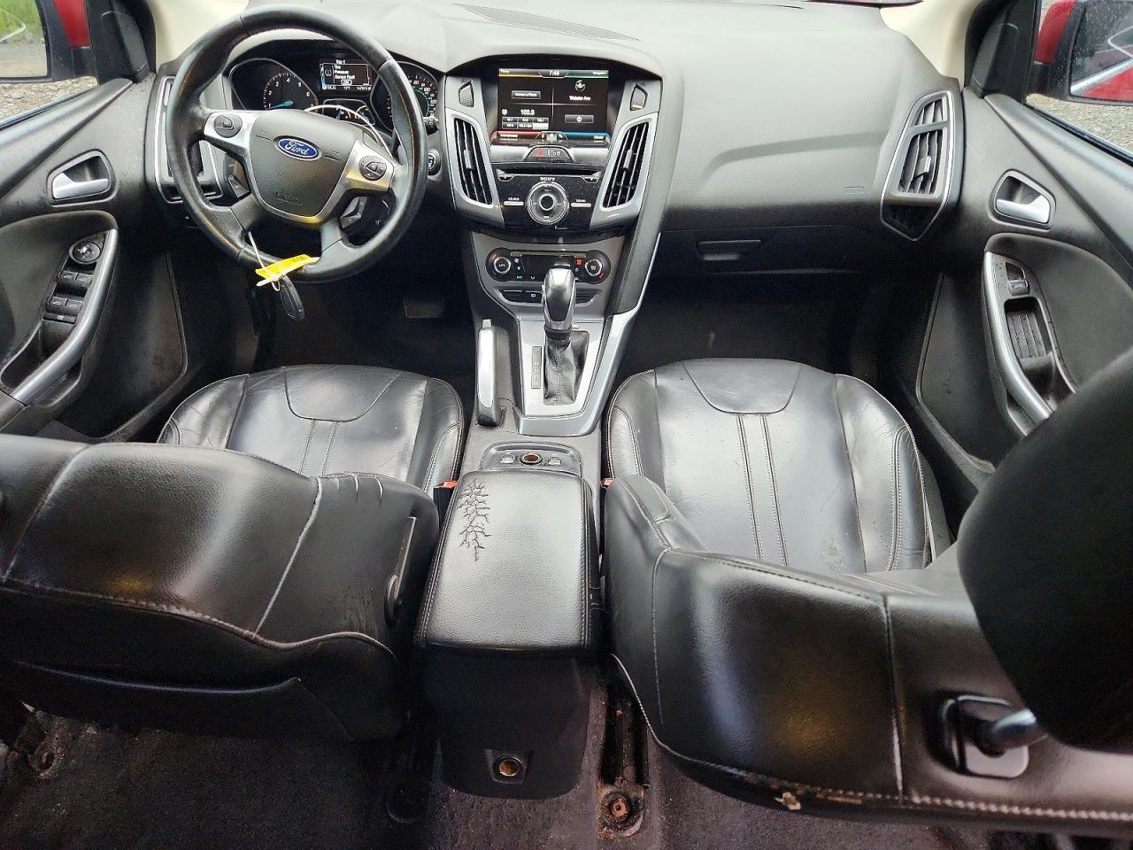 2012 Ford Focus Titanium Red vin: 1FAHP3N28CL253649