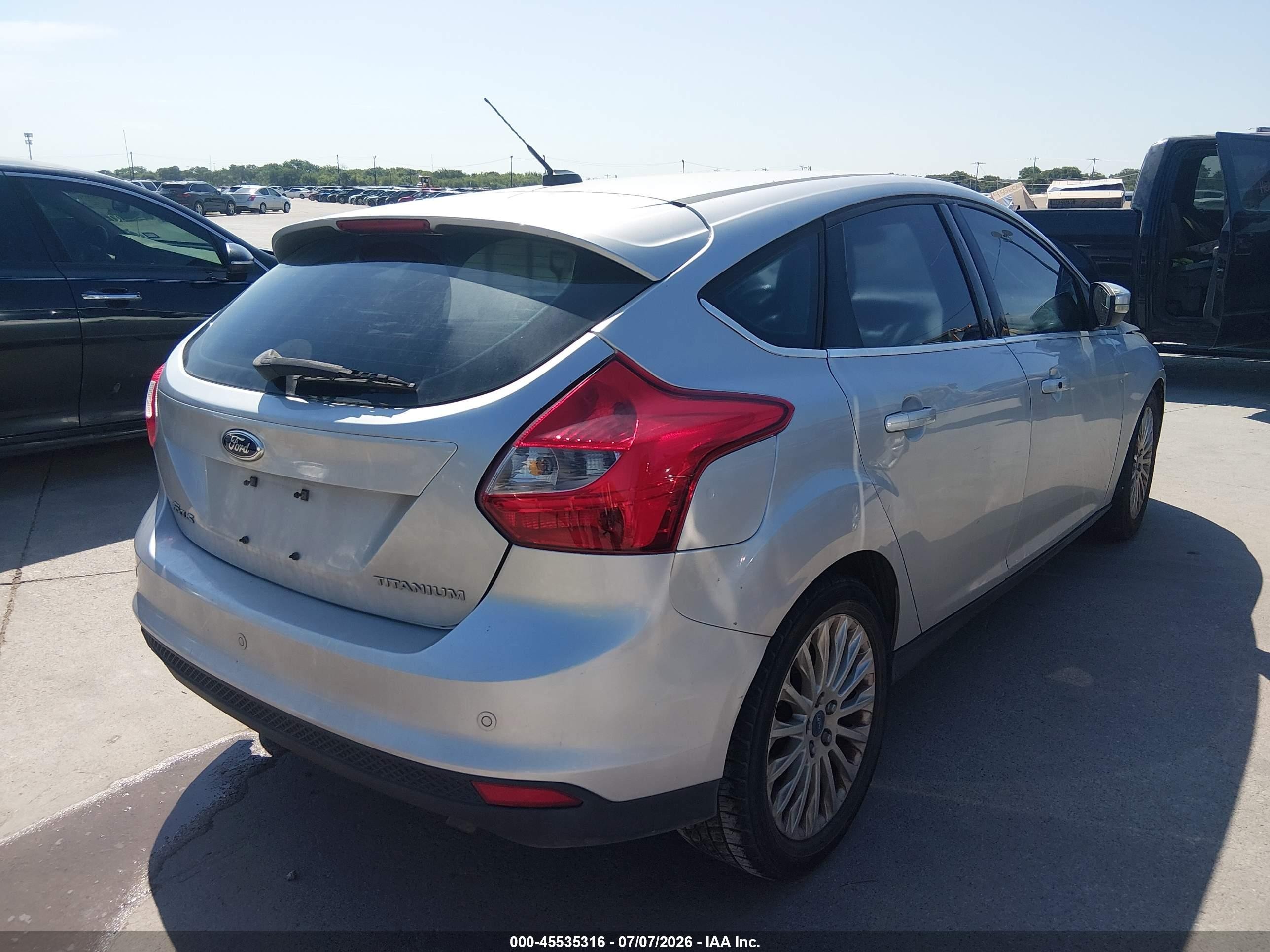 2012 Ford Focus Titanium Silver vin: 1FAHP3N29CL342694