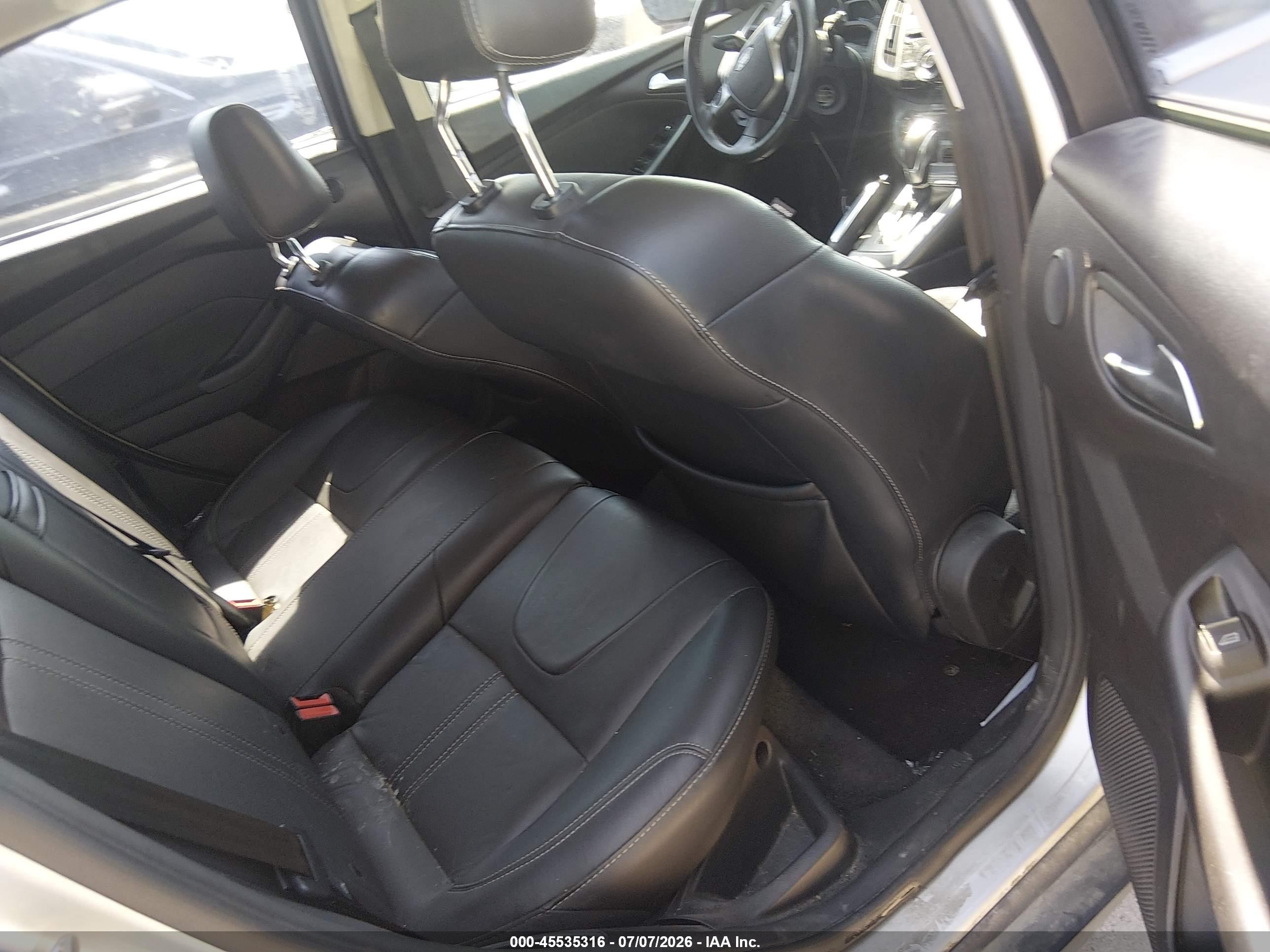 2012 Ford Focus Titanium Silver vin: 1FAHP3N29CL342694