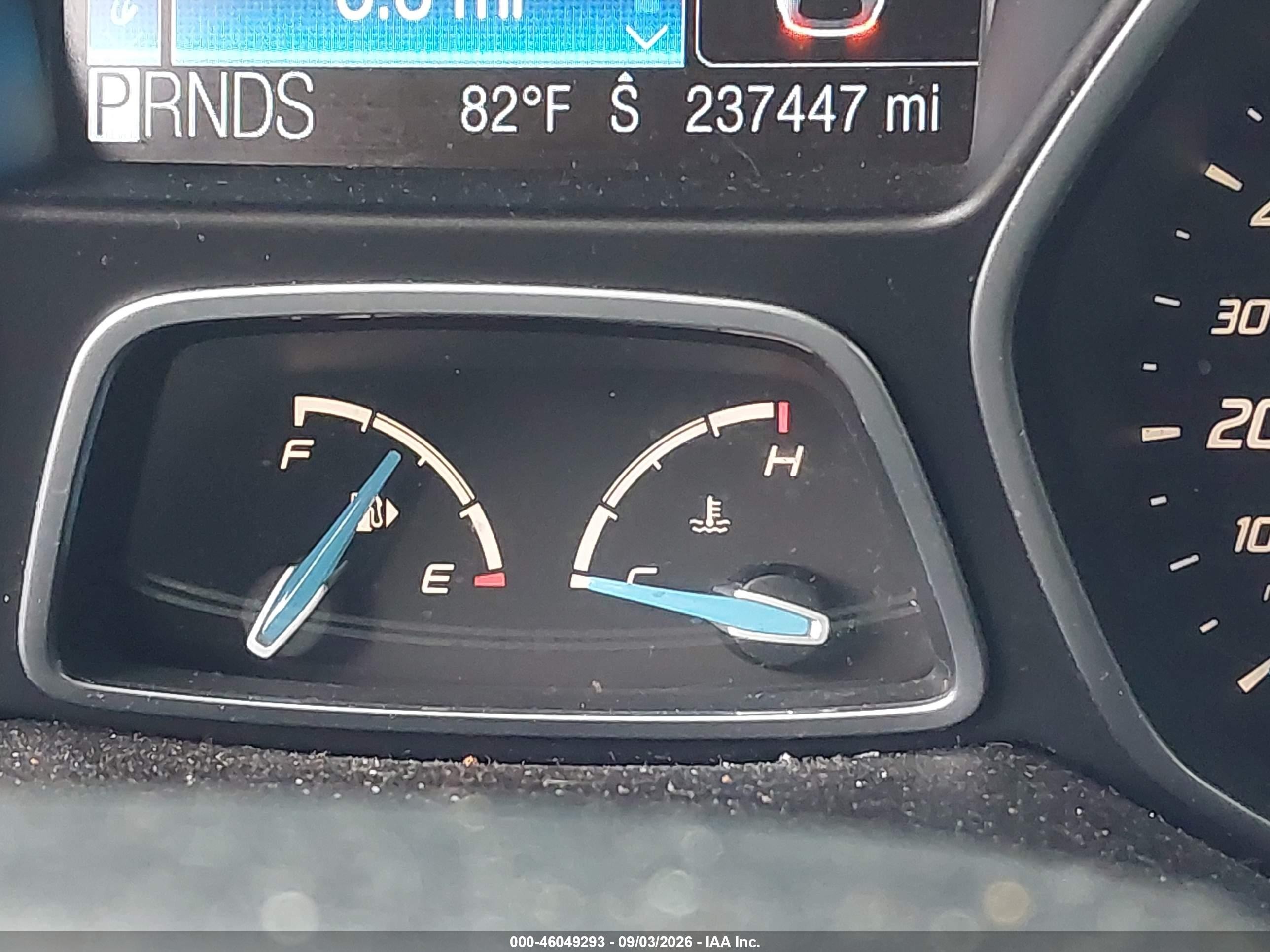 2012 Ford Focus Titanium Серебряный vin: 1FAHP3N2XCL298835