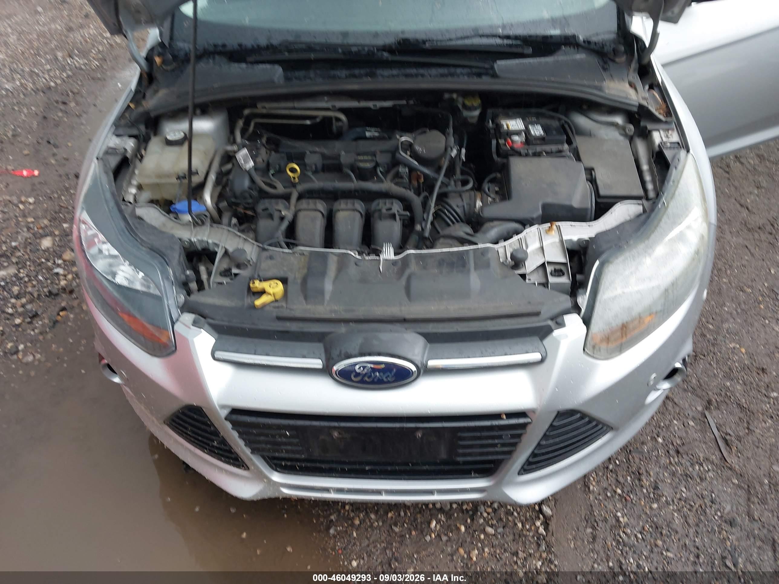 2012 Ford Focus Titanium Серебряный vin: 1FAHP3N2XCL298835
