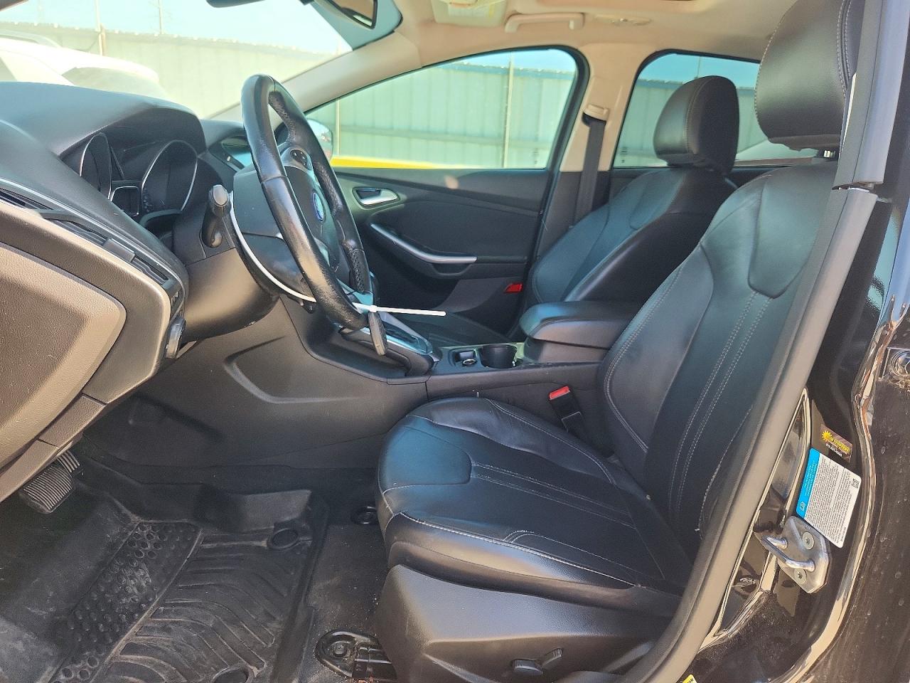 2012 Ford Focus Titanium Black vin: 1FAHP3N2XCL422084