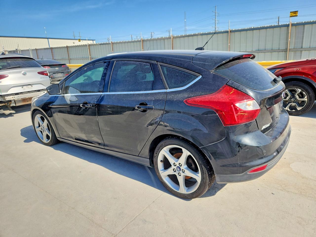 2012 Ford Focus Titanium Black vin: 1FAHP3N2XCL422084