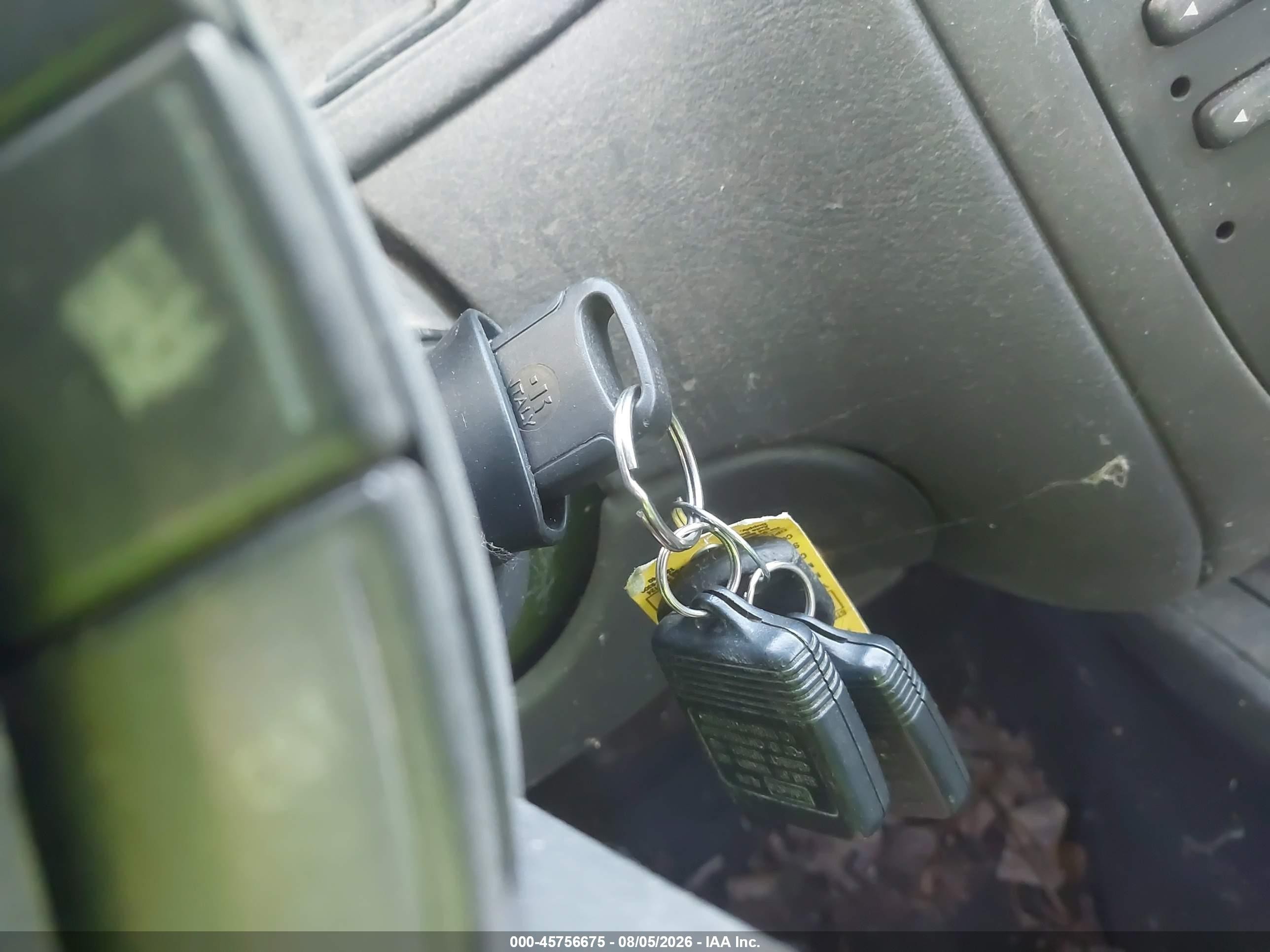2004 Ford Taurus Ses Серебряный vin: 1FAHP55S54G175675