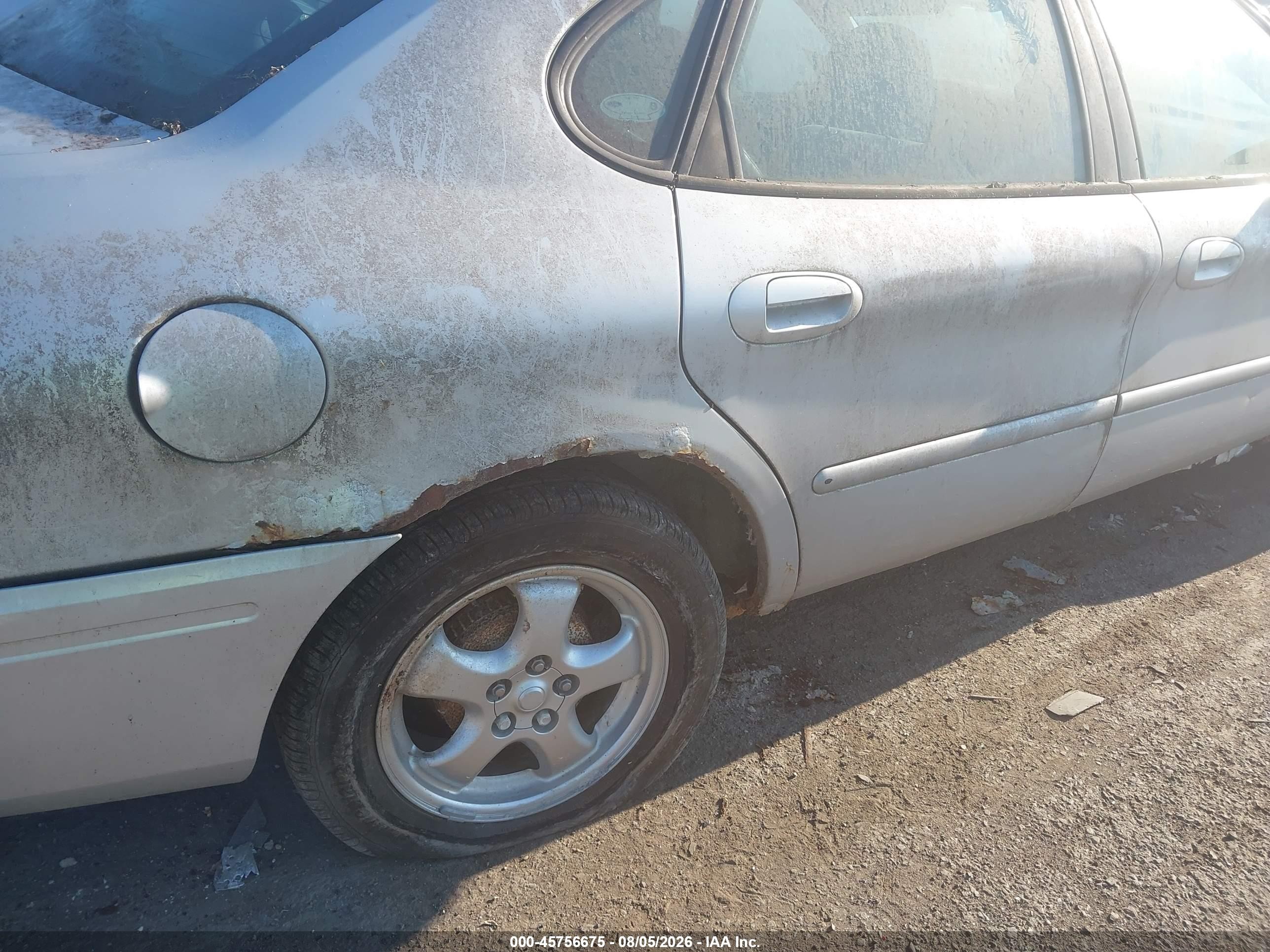 2004 Ford Taurus Ses Серебряный vin: 1FAHP55S54G175675