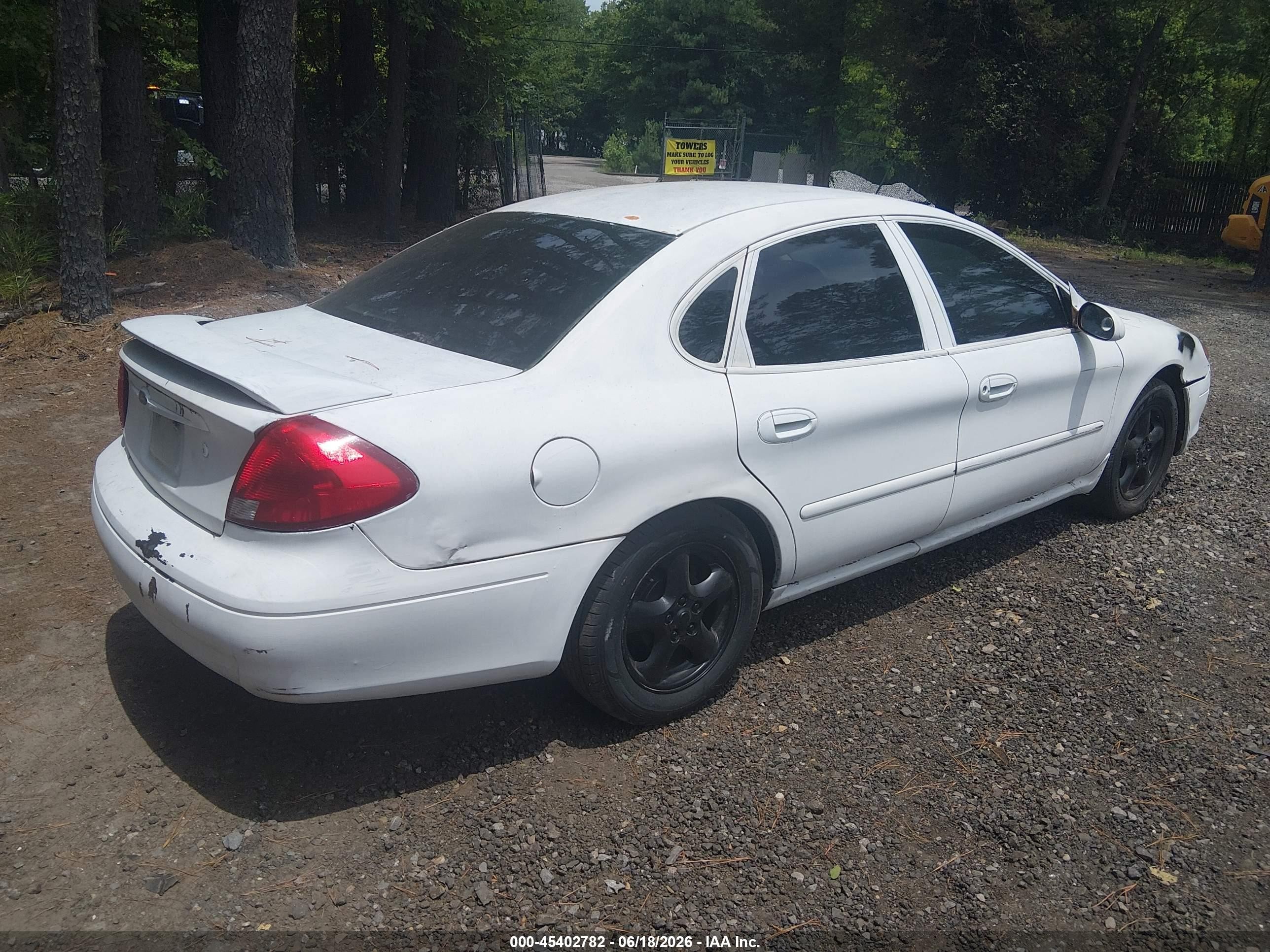 2003 Ford Taurus Ses White vin: 1FAHP55U83A183448