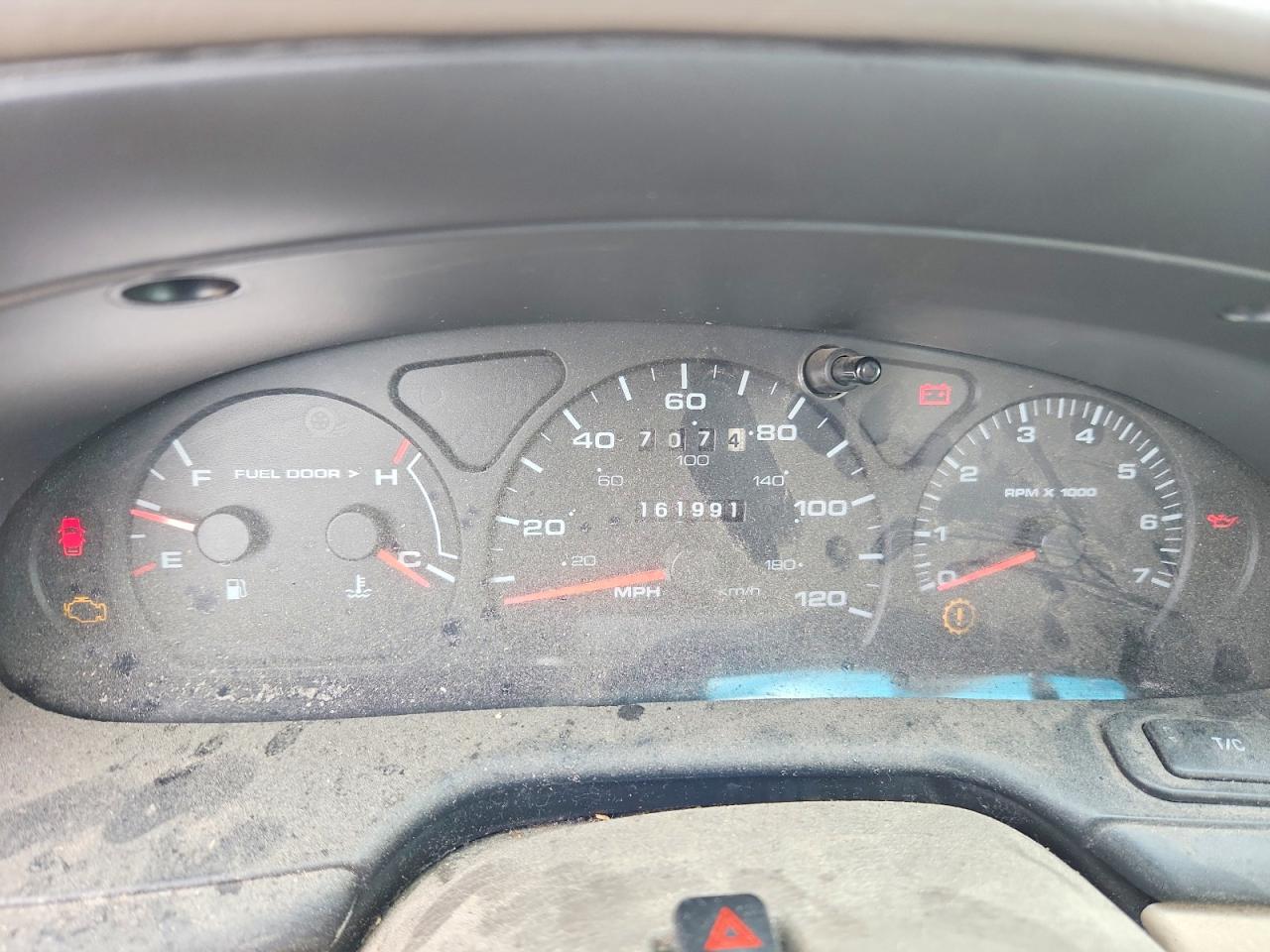 2001 Ford Taurus Ses White vin: 1FAHP55UX1A203793