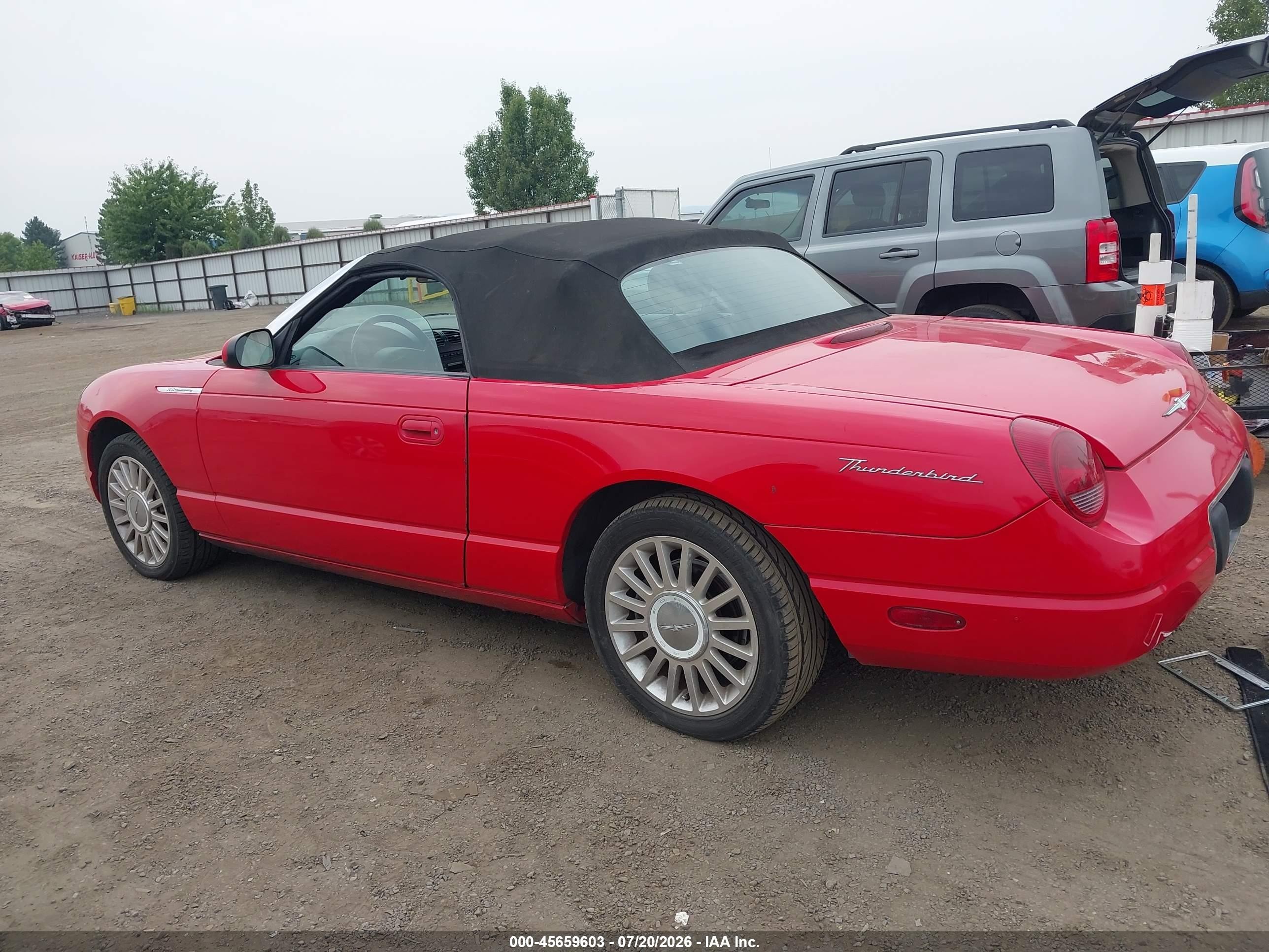 2005 Ford Thunderbird 50th Anniversary Red vin: 1FAHP60A15Y108698