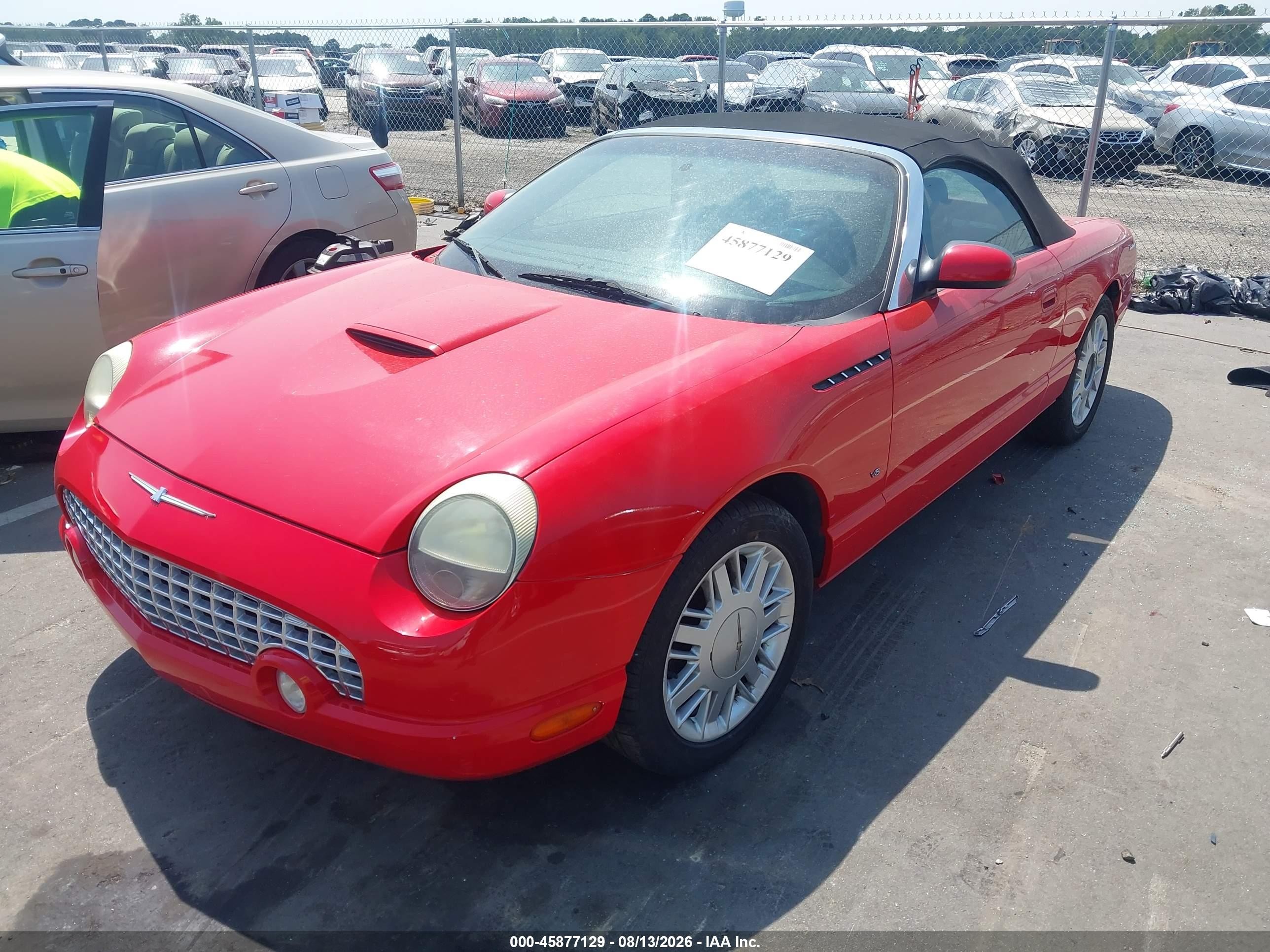 2003 Ford Thunderbird   Red vin: 1FAHP60A33Y110319