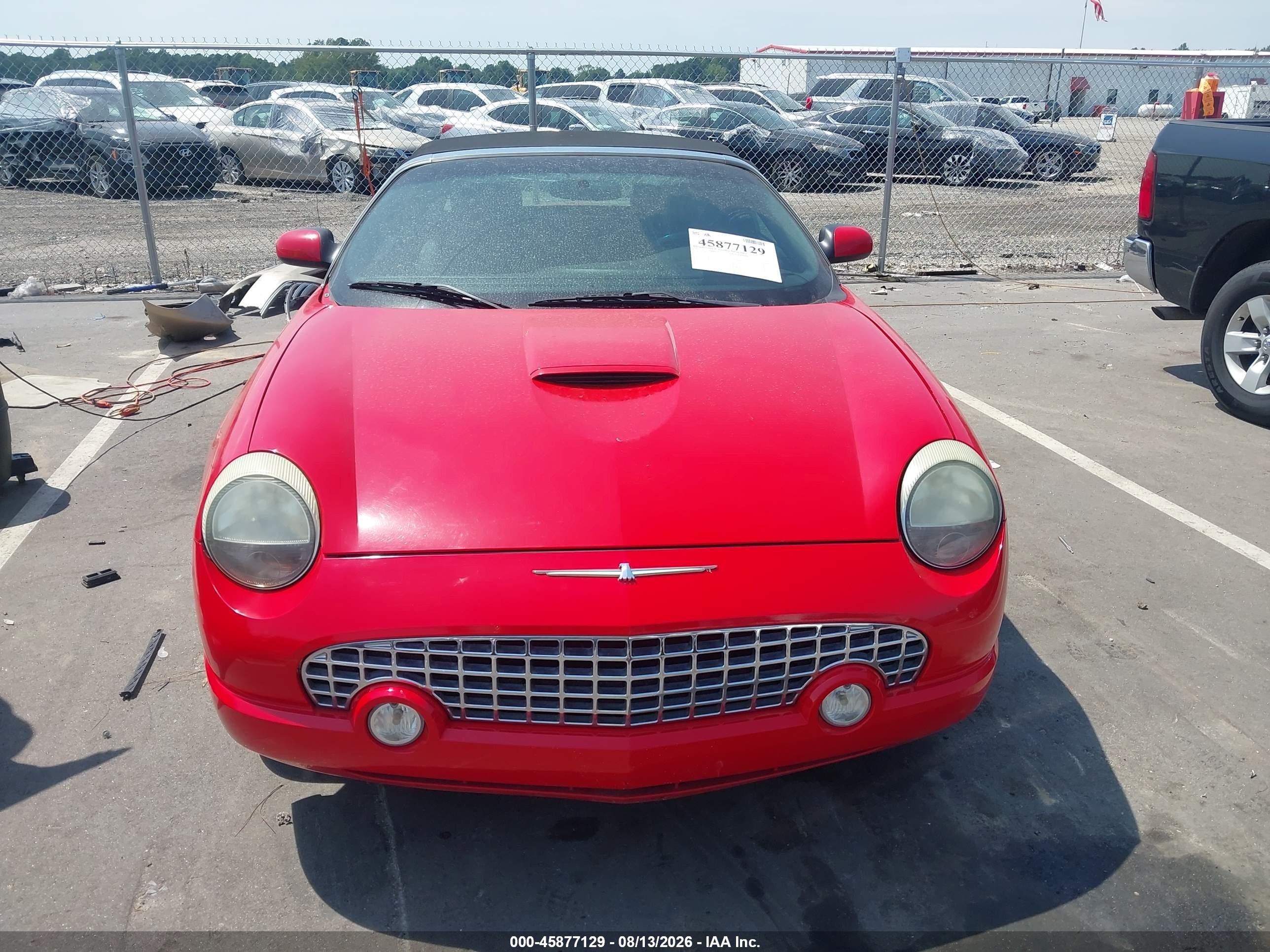 2003 Ford Thunderbird   Red vin: 1FAHP60A33Y110319