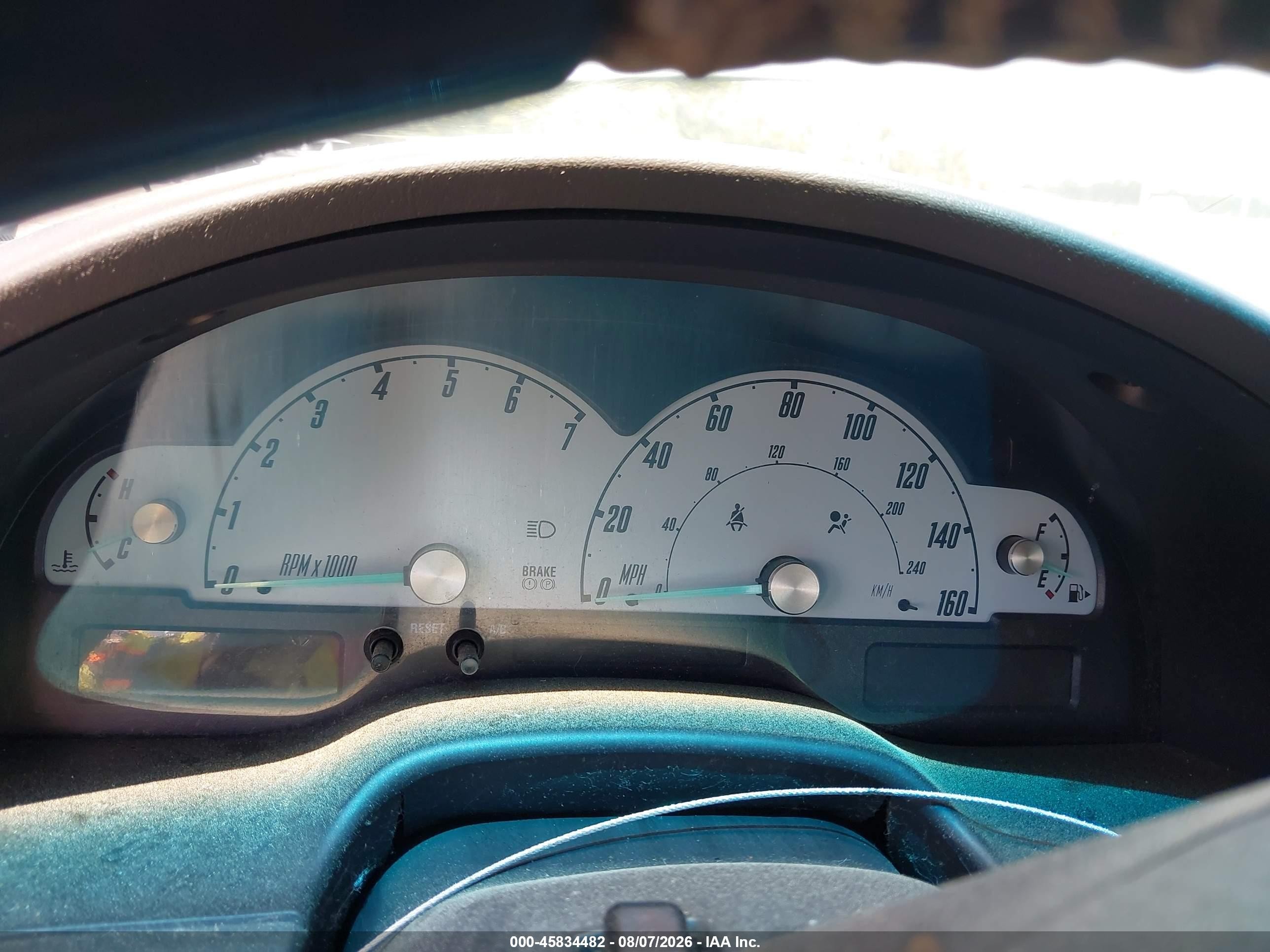 2002 Ford Thunderbird Deluxe/premium/w/hardtop Deluxe/w/hardtop Premium Blue vin: 1FAHP60A42Y117357