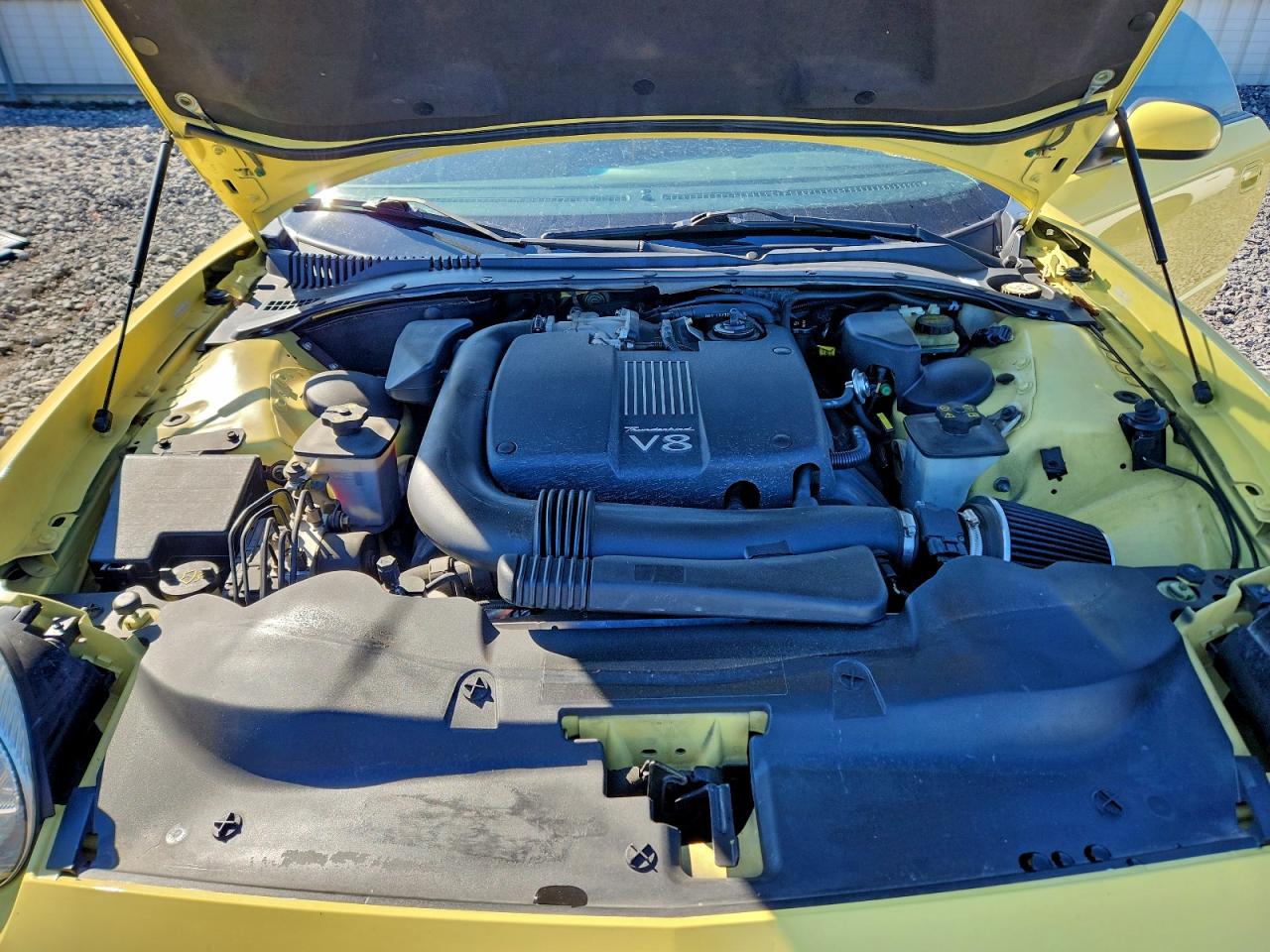 2002 Ford Thunderbird Yellow vin: 1FAHP60A52Y104083