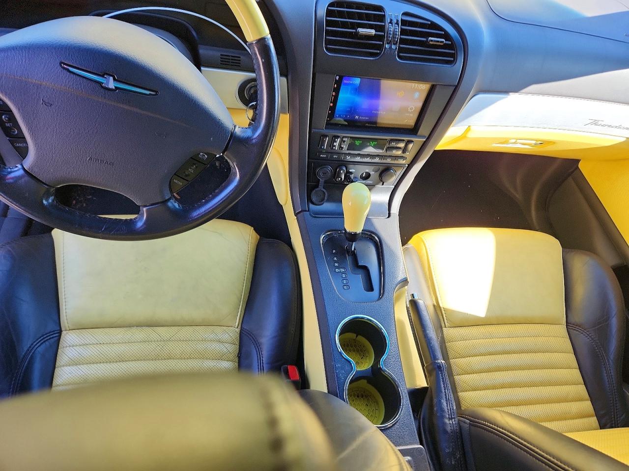 2002 Ford Thunderbird Yellow vin: 1FAHP60A52Y104083