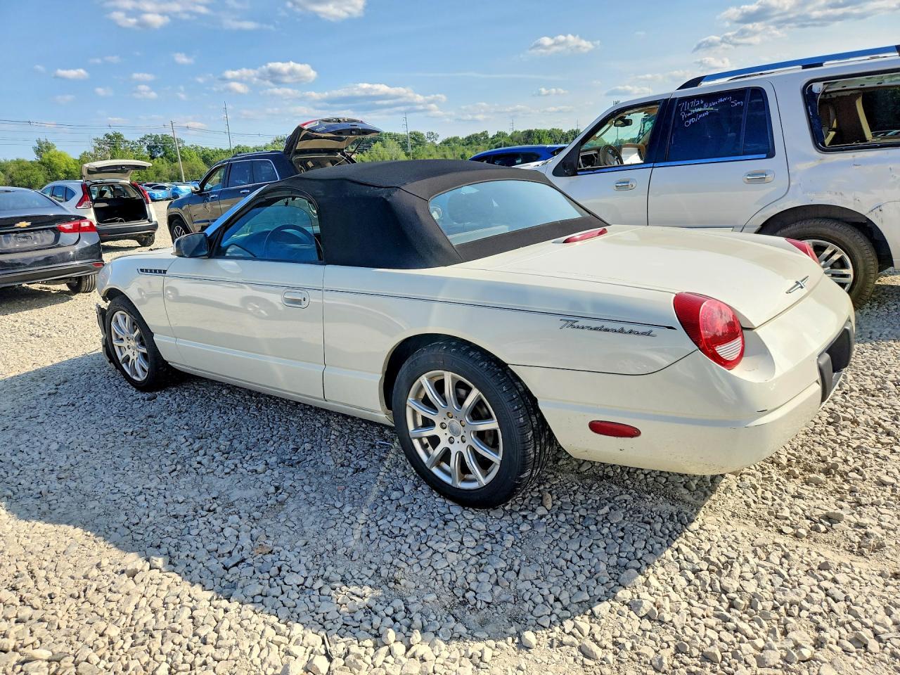 2002 Ford Thunderbird White vin: 1FAHP60A52Y114841