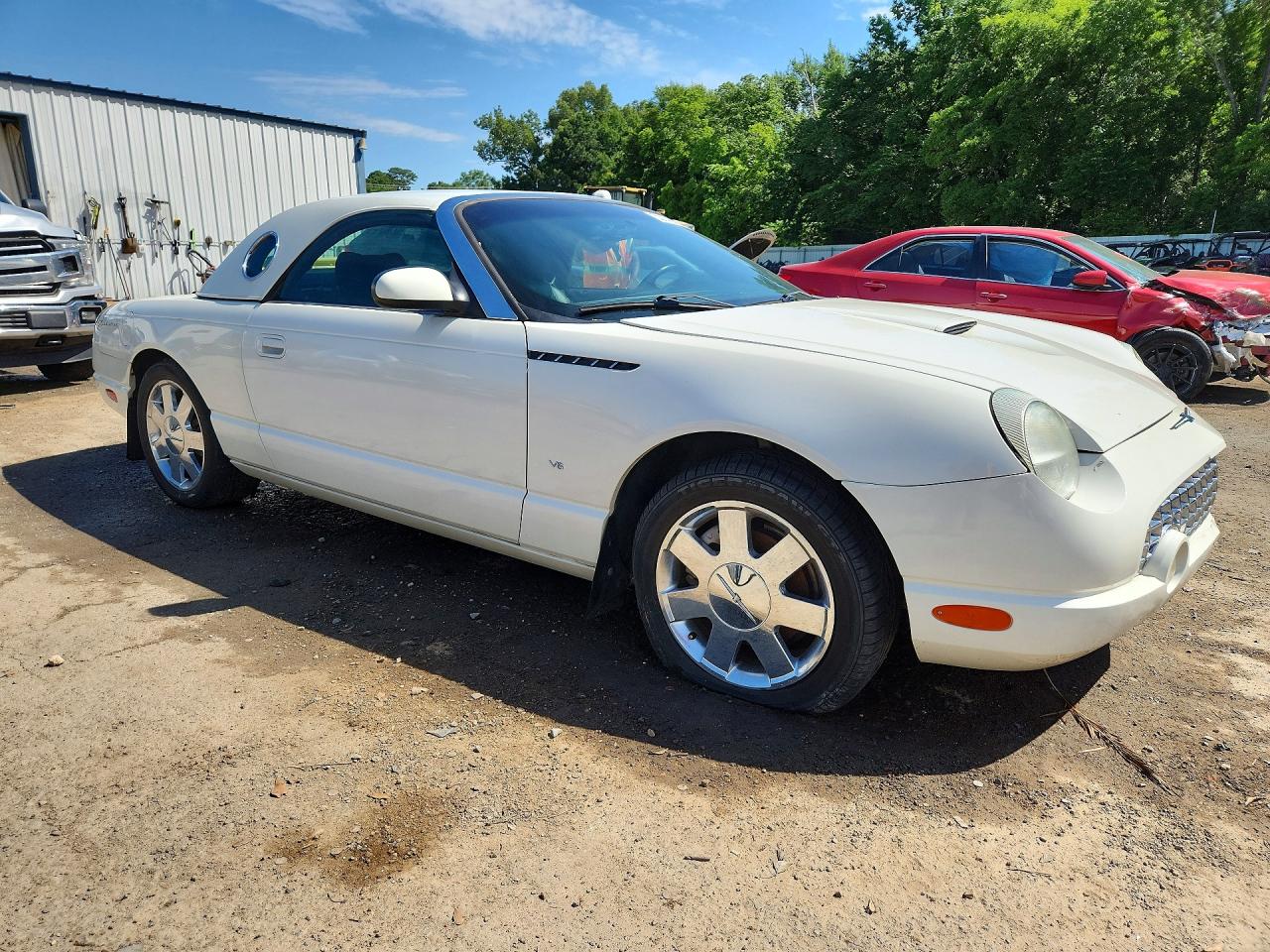2003 Ford Thunderbird White vin: 1FAHP60A63Y114428