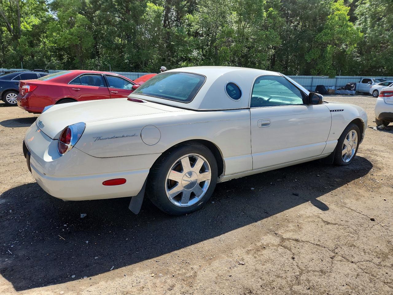 2003 Ford Thunderbird White vin: 1FAHP60A63Y114428