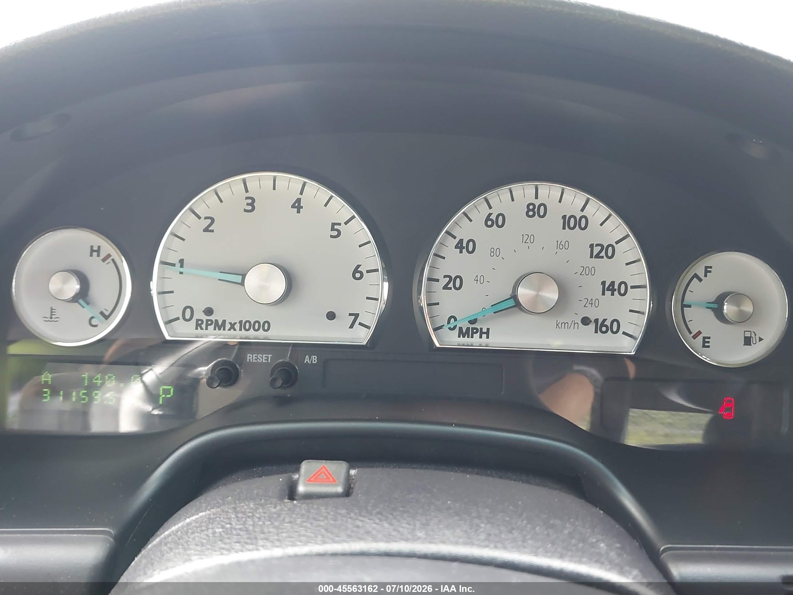 2005 Ford Thunderbird 50th Anniversary Light Blue vin: 1FAHP60AX5Y103323