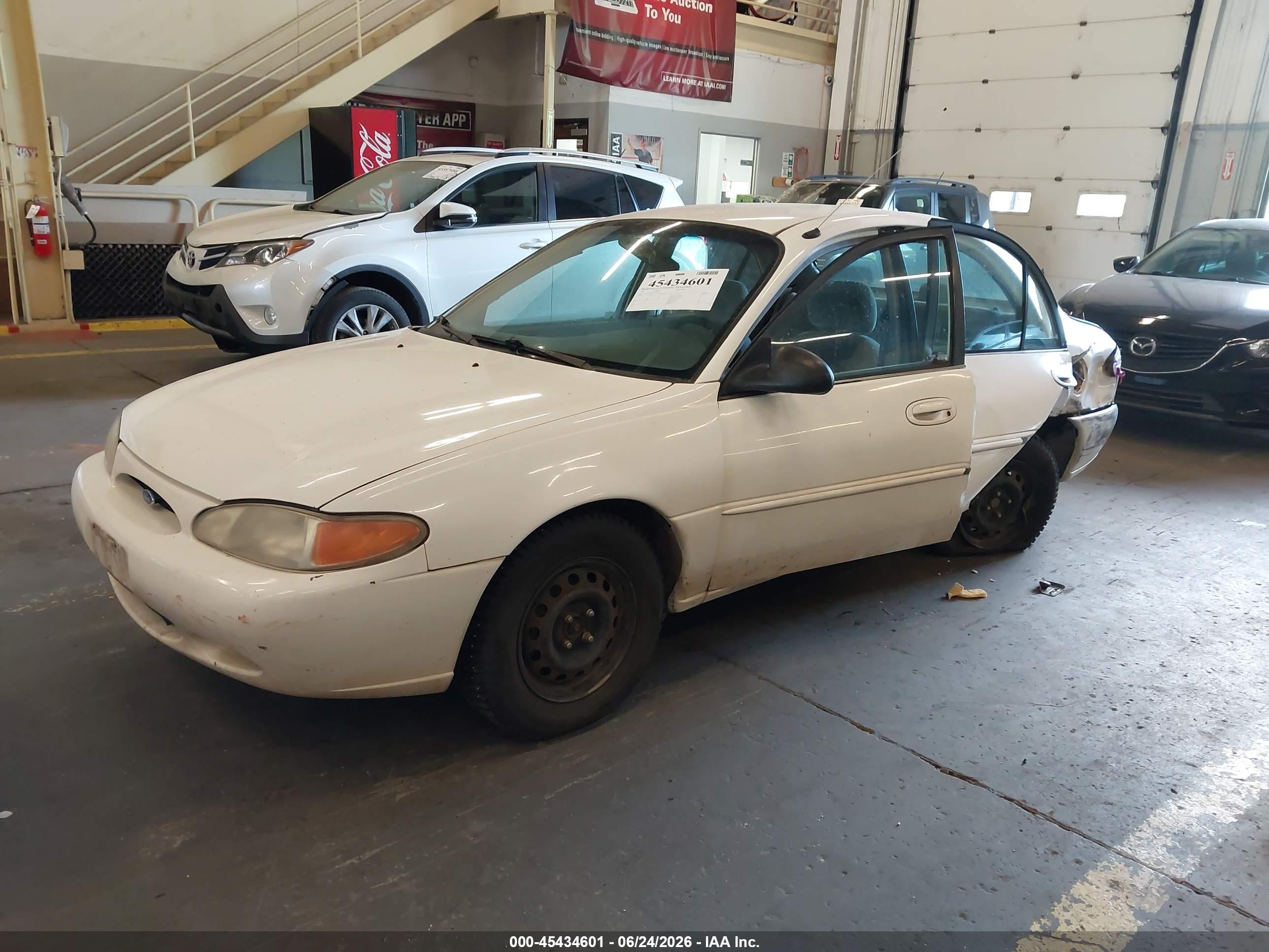 1997 Ford Escort Lx Белый vin: 1FALP13P0VW312644