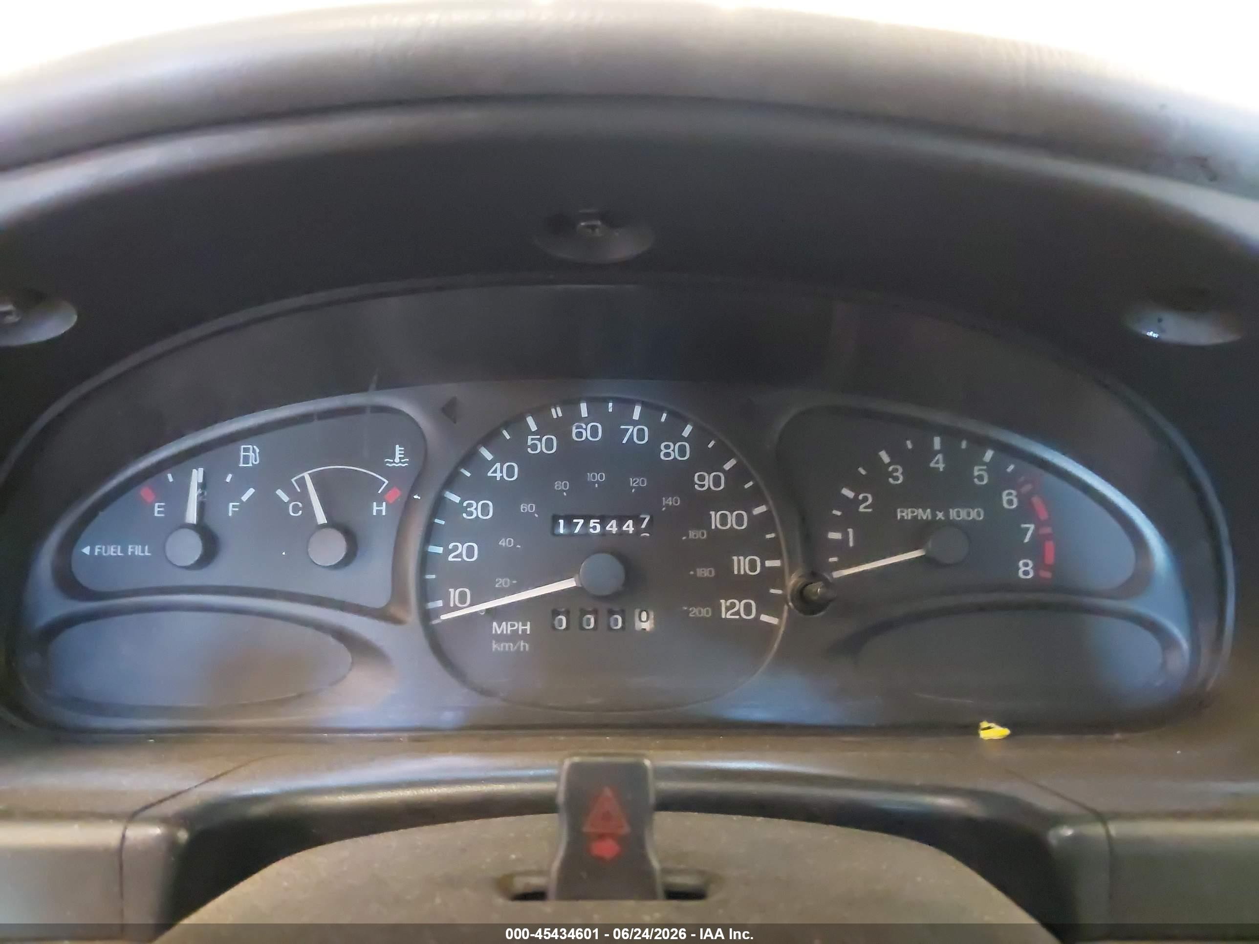 1997 Ford Escort Lx Белый vin: 1FALP13P0VW312644
