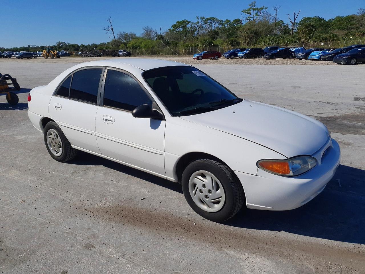 1997 Ford Escort Lx Белый vin: 1FALP13P8VW163402