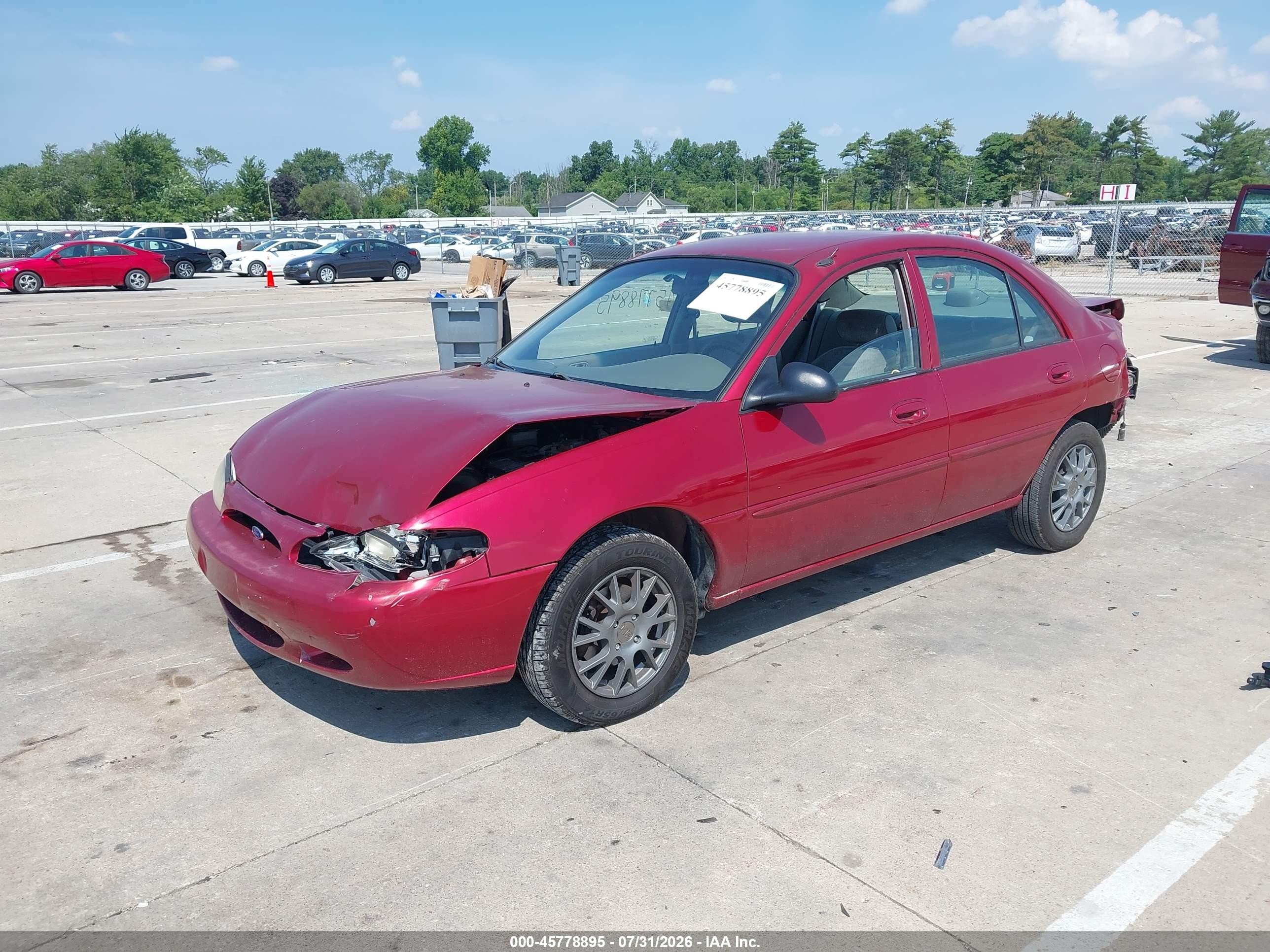 1998 Ford Escort Se Red vin: 1FALP13P9WW106868