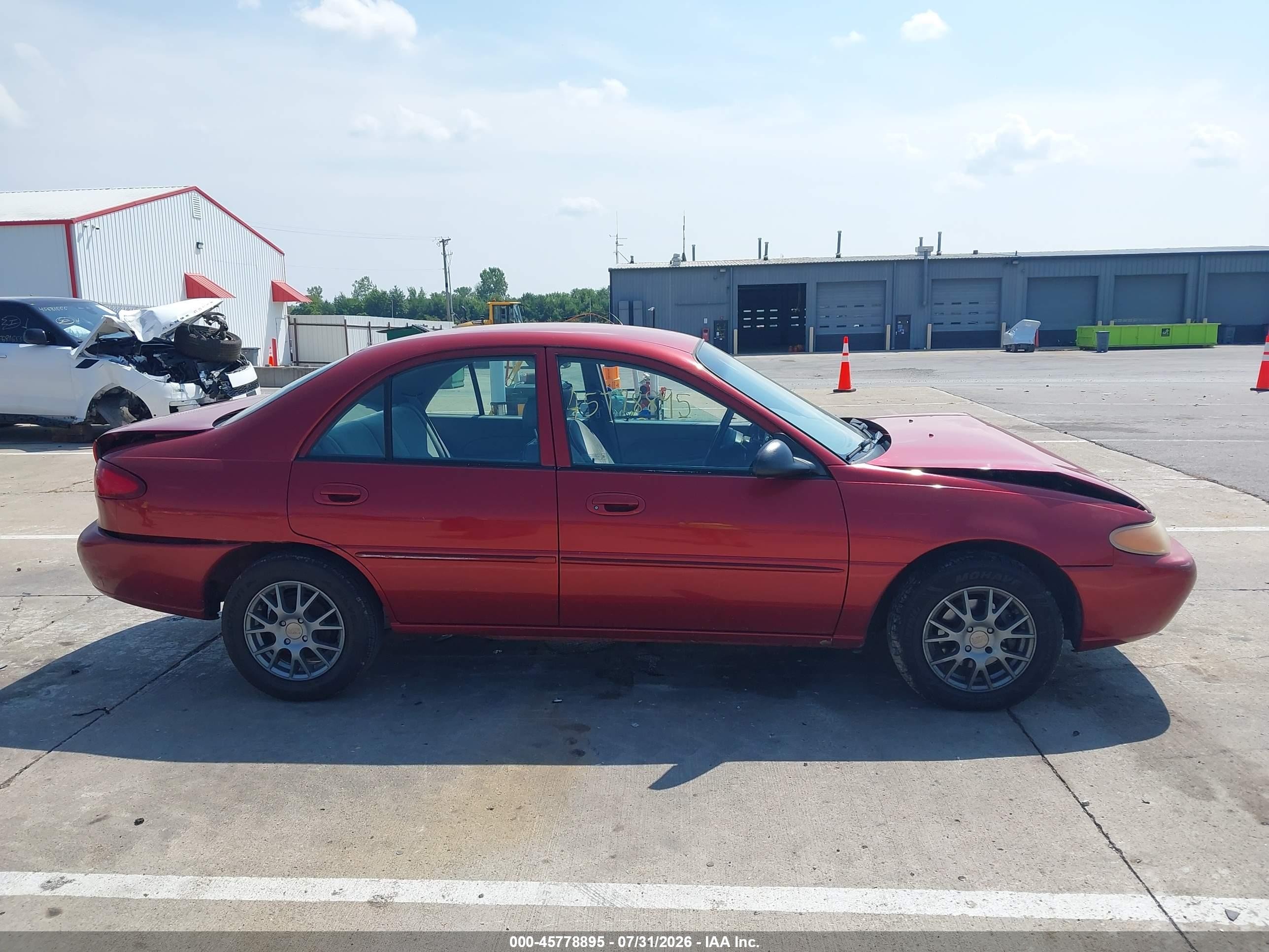 1998 Ford Escort Se Red vin: 1FALP13P9WW106868