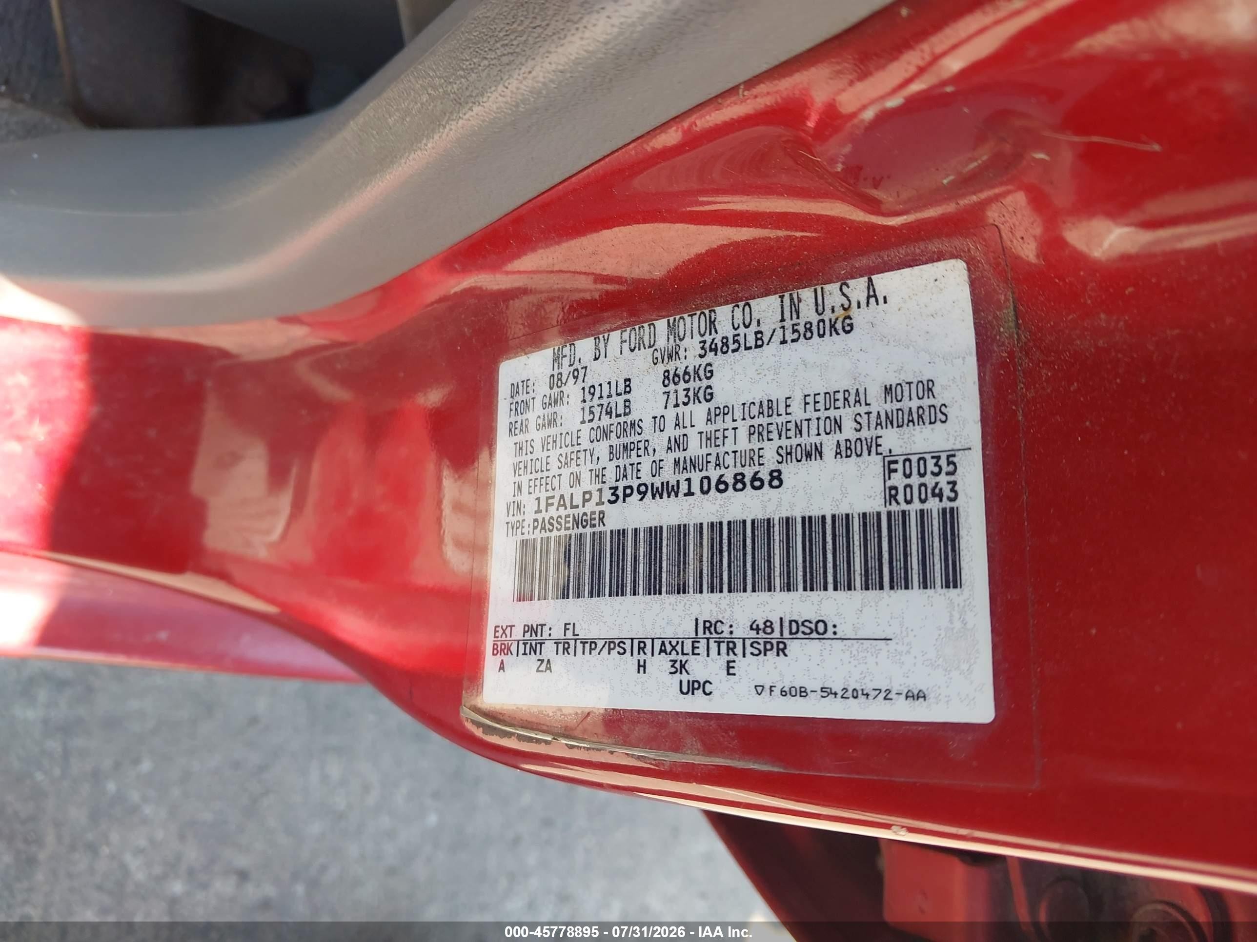 1998 Ford Escort Se Red vin: 1FALP13P9WW106868