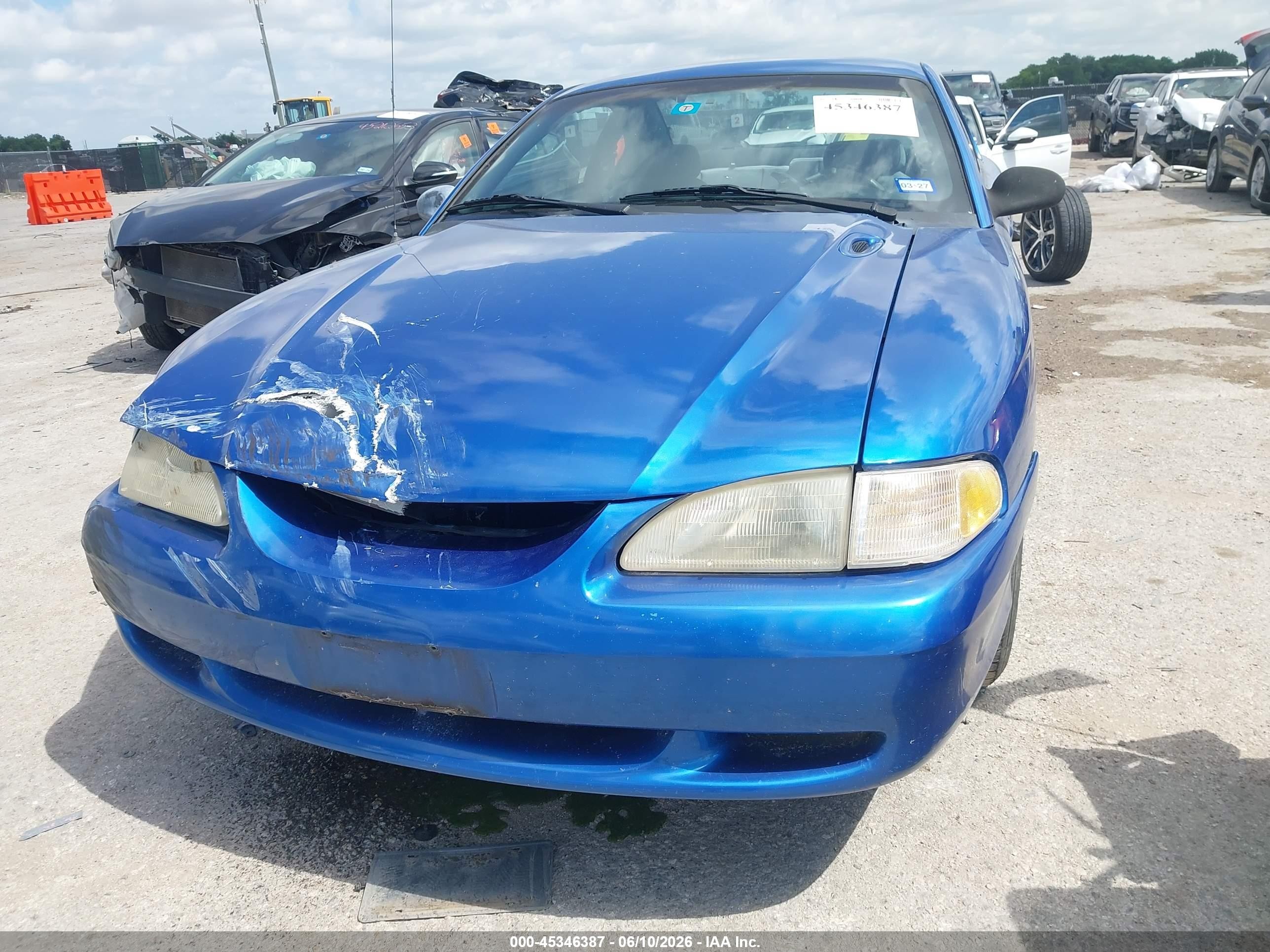 1994 Ford Mustang   Blue vin: 1FALP4040RF204672