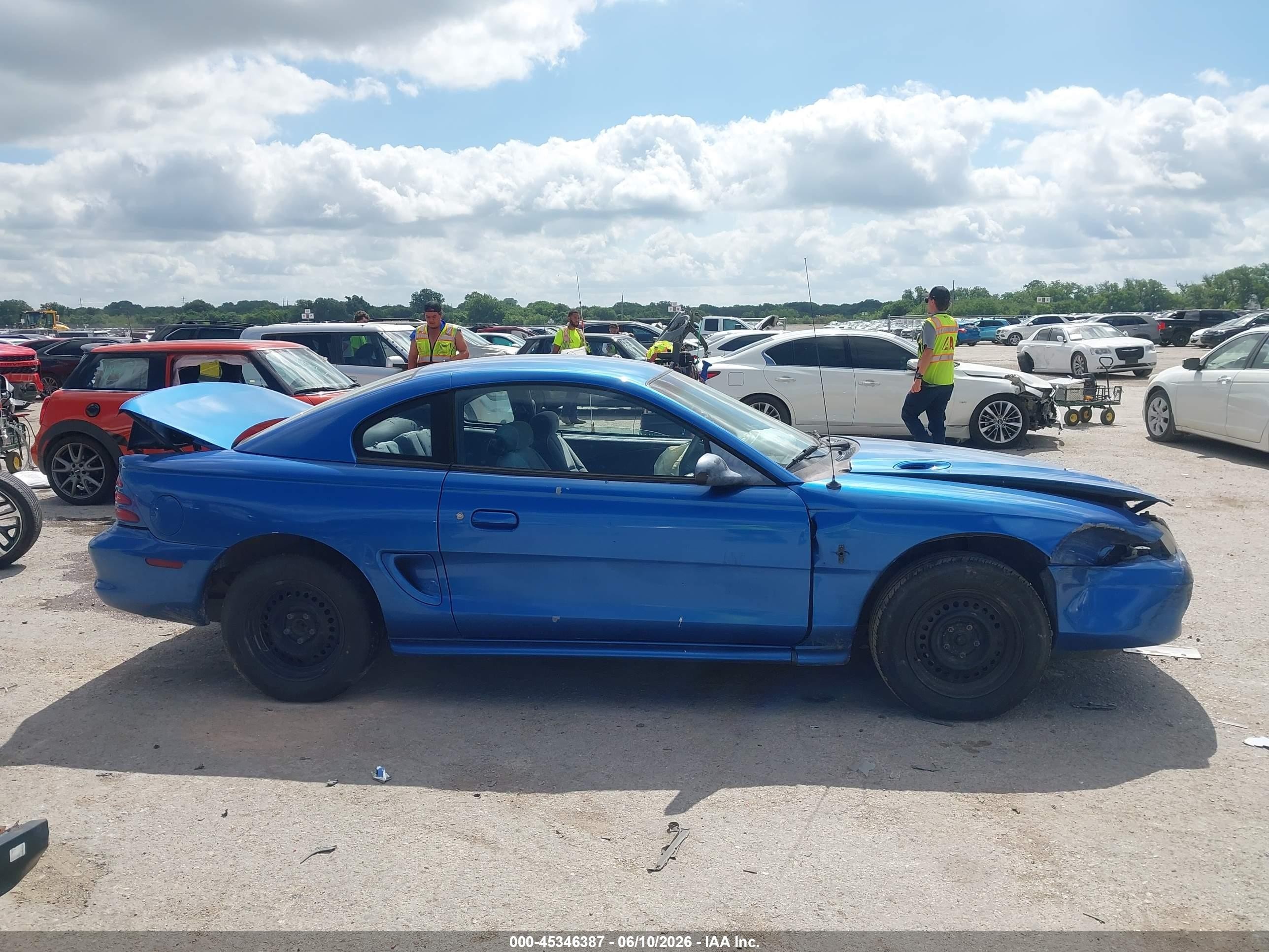 1994 Ford Mustang   Blue vin: 1FALP4040RF204672